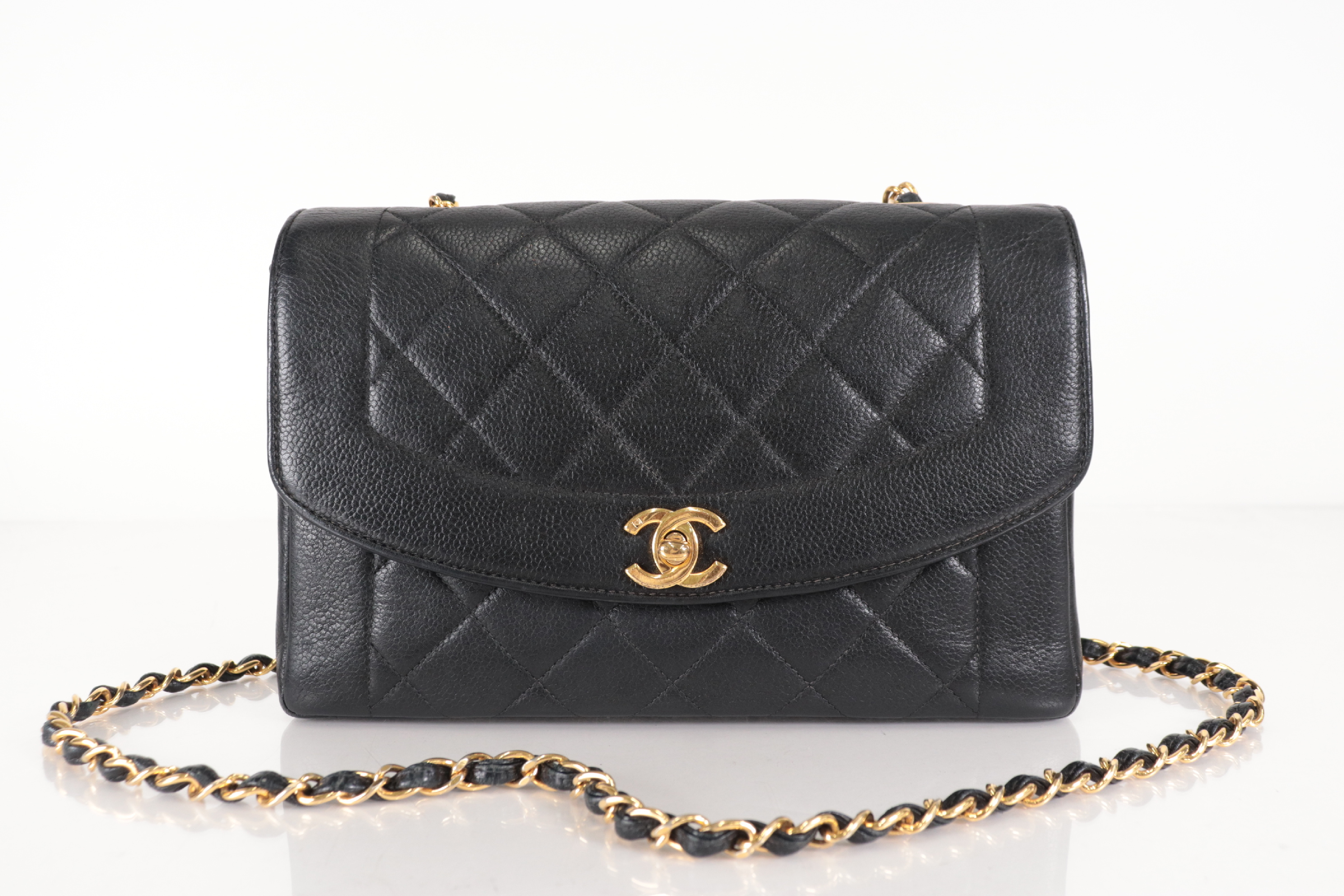 Diana 25 Caviar Leather Shoulder Bag (Serial No. 5) — view 2