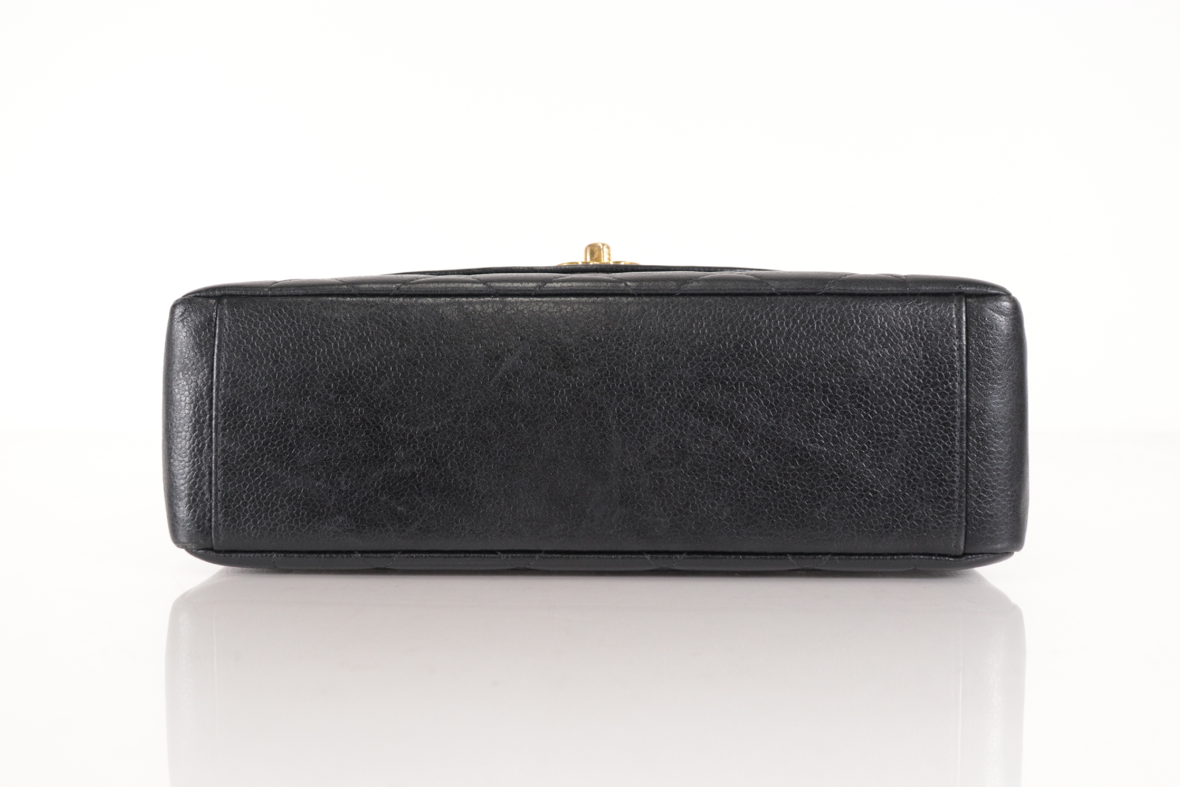 Diana 25 Caviar Leather Shoulder Bag (Serial No. 5) — view 7