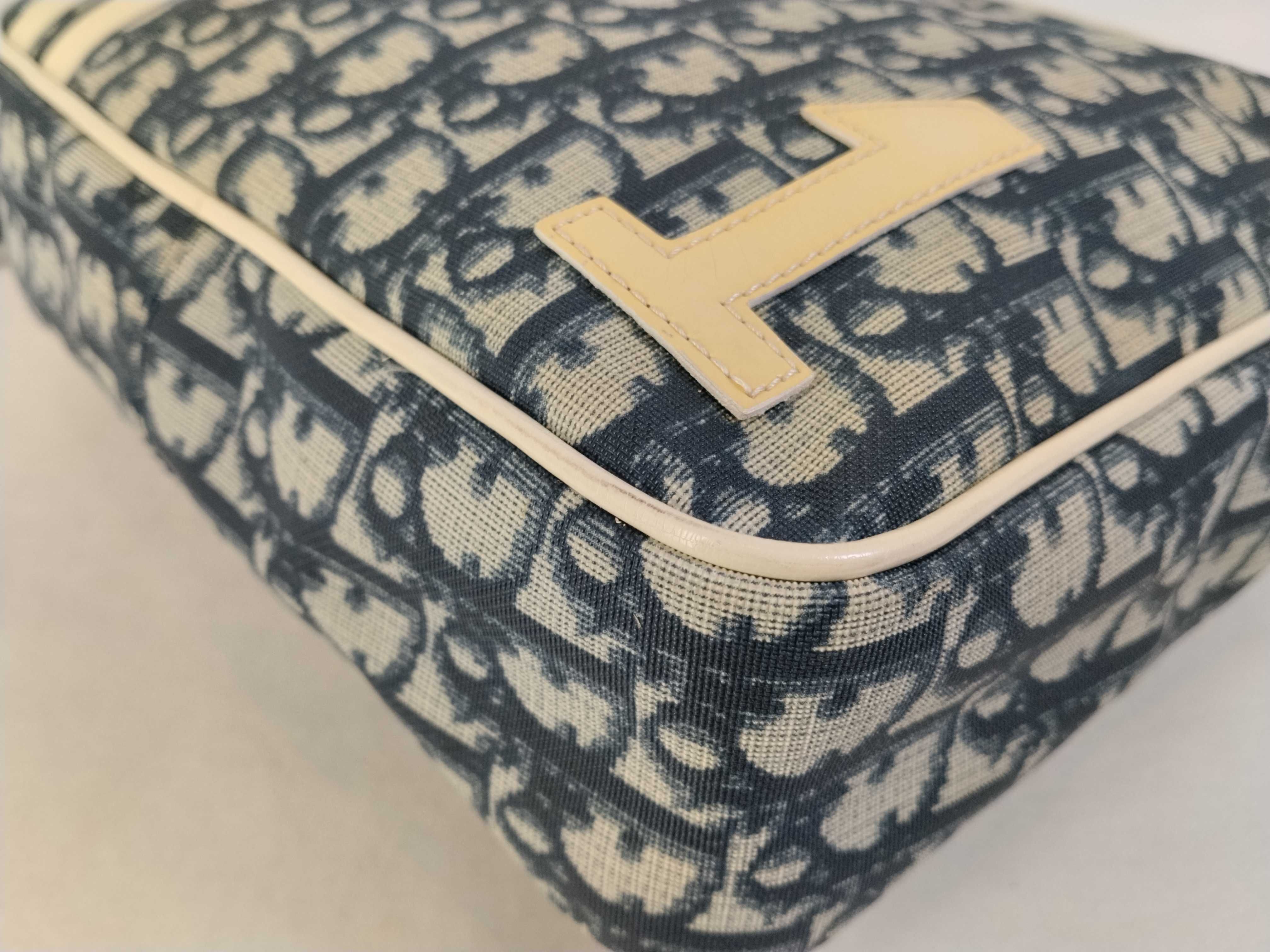 Trotter Shoulder Bag — view 7