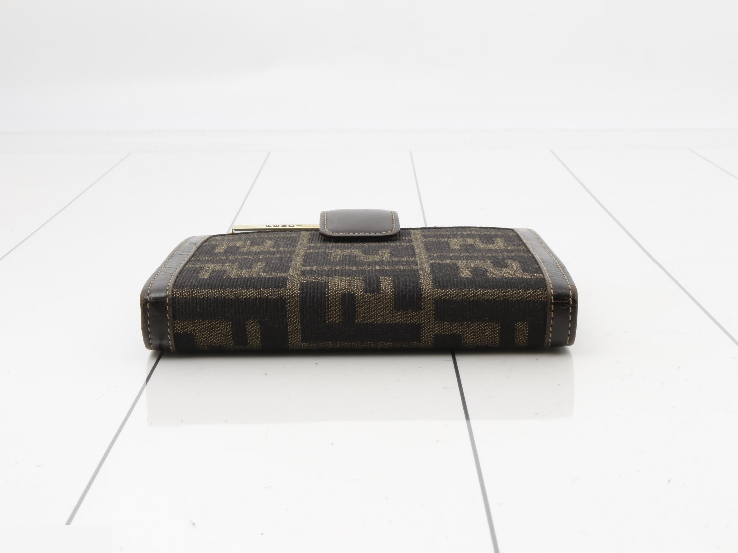 ZUCCA (bags), notebook covers, card cases, etc. — view 3