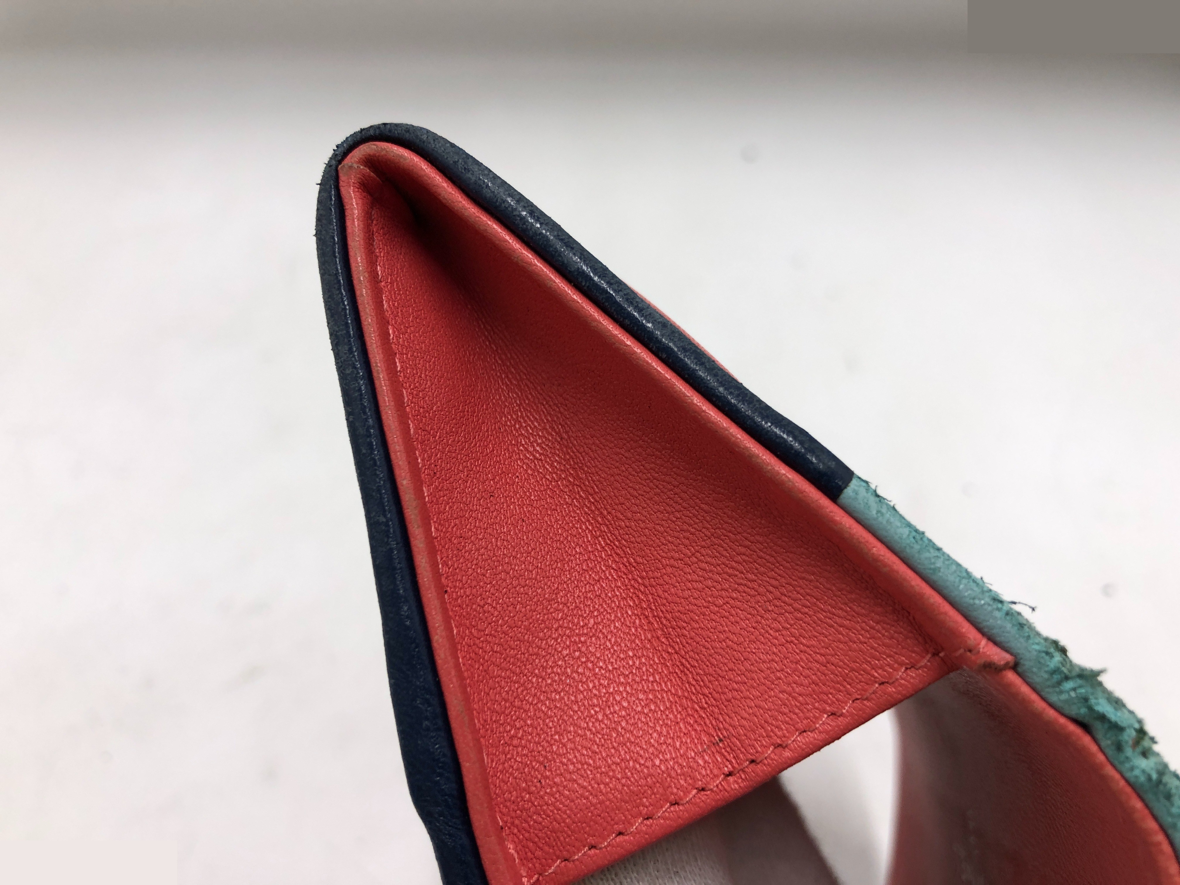 Matelassé Colorful Stitch Flap Wallet with Sticker 27324982 — view 6