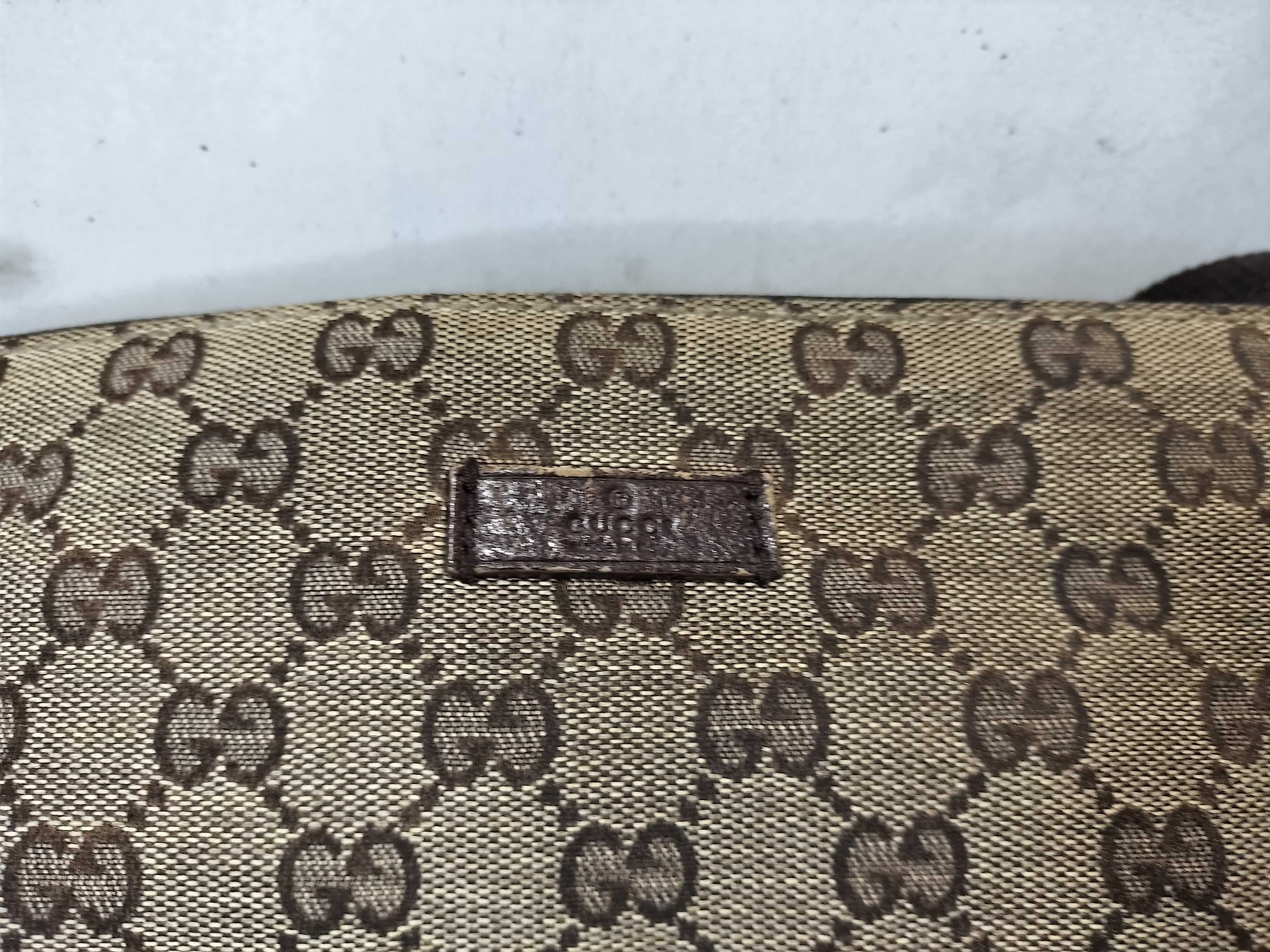 GG Canvas 114273 Shoulder Bag (Sticky) — view 2