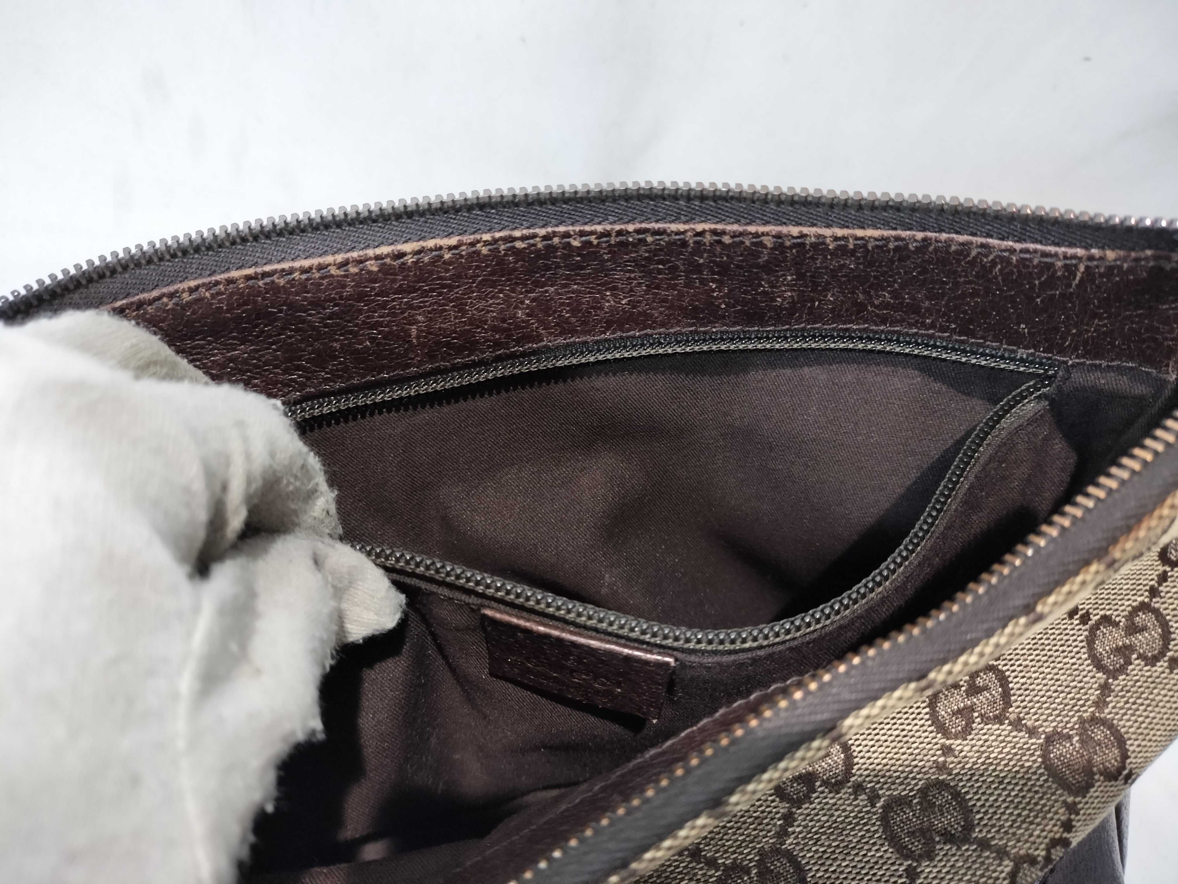 GG Canvas 114273 Shoulder Bag (Sticky) — view 11
