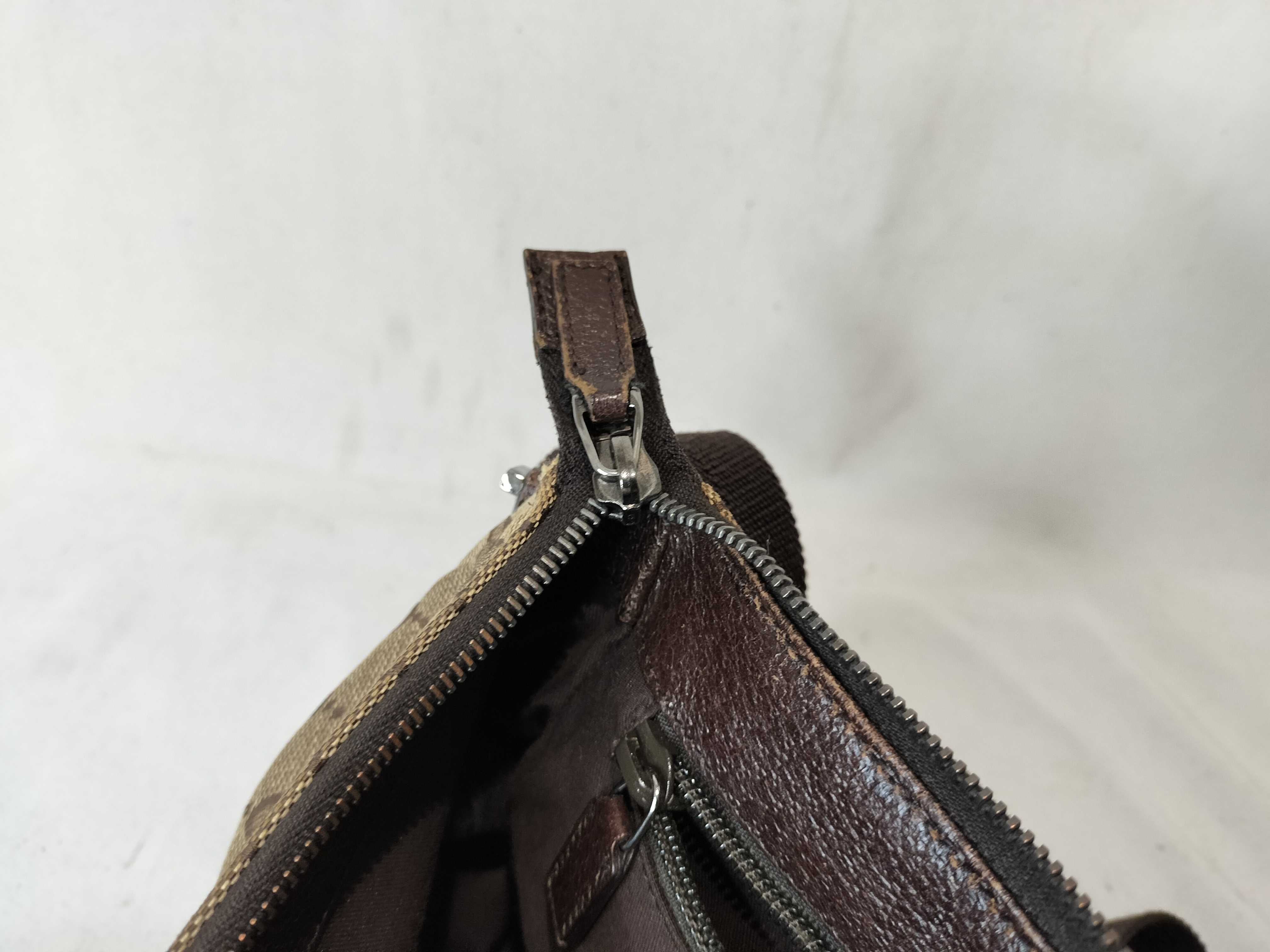 GG Canvas 114273 Shoulder Bag (Sticky) — view 13
