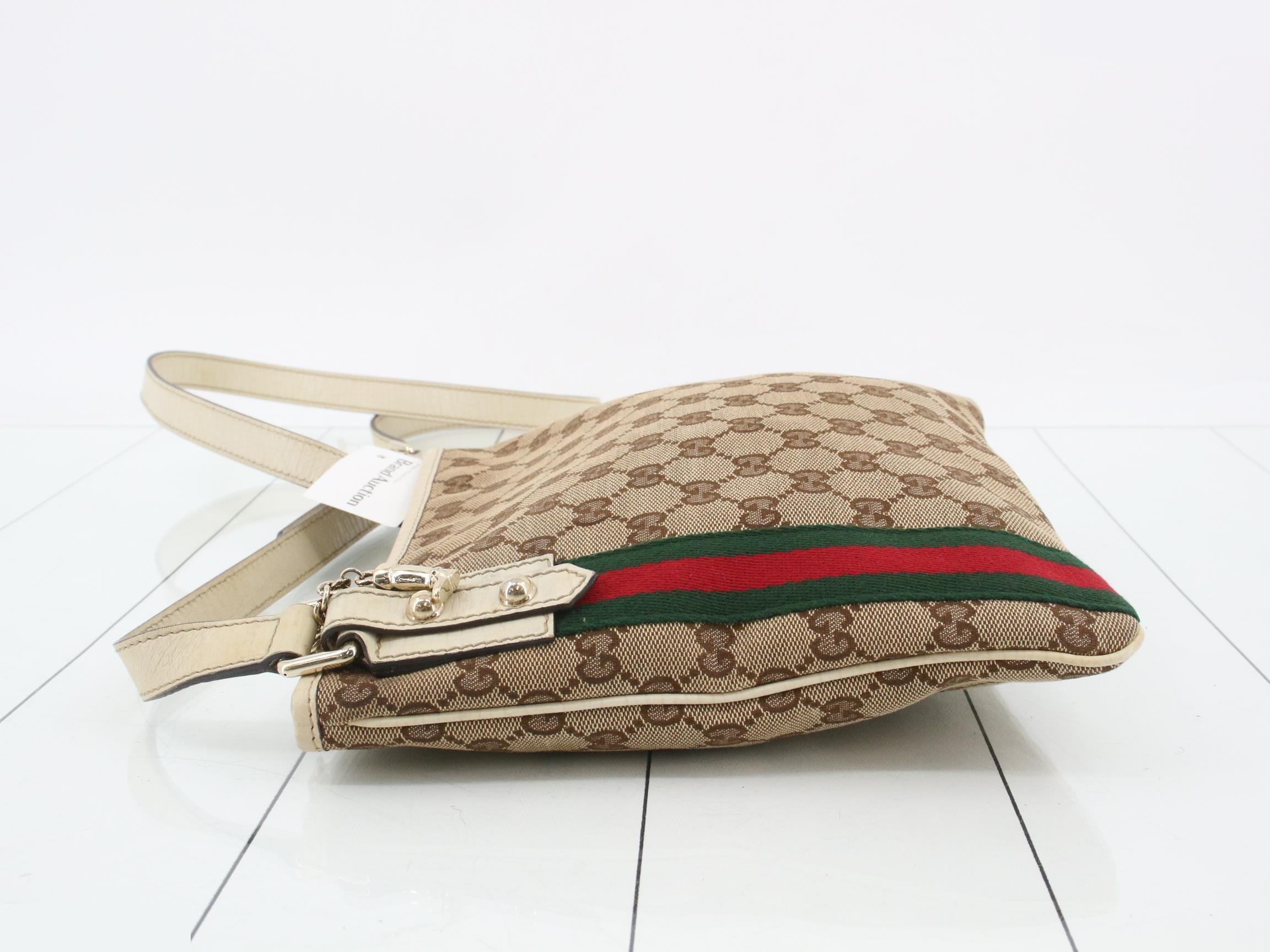 GG Canvas (Bag) - Shoulder Bag — view 4