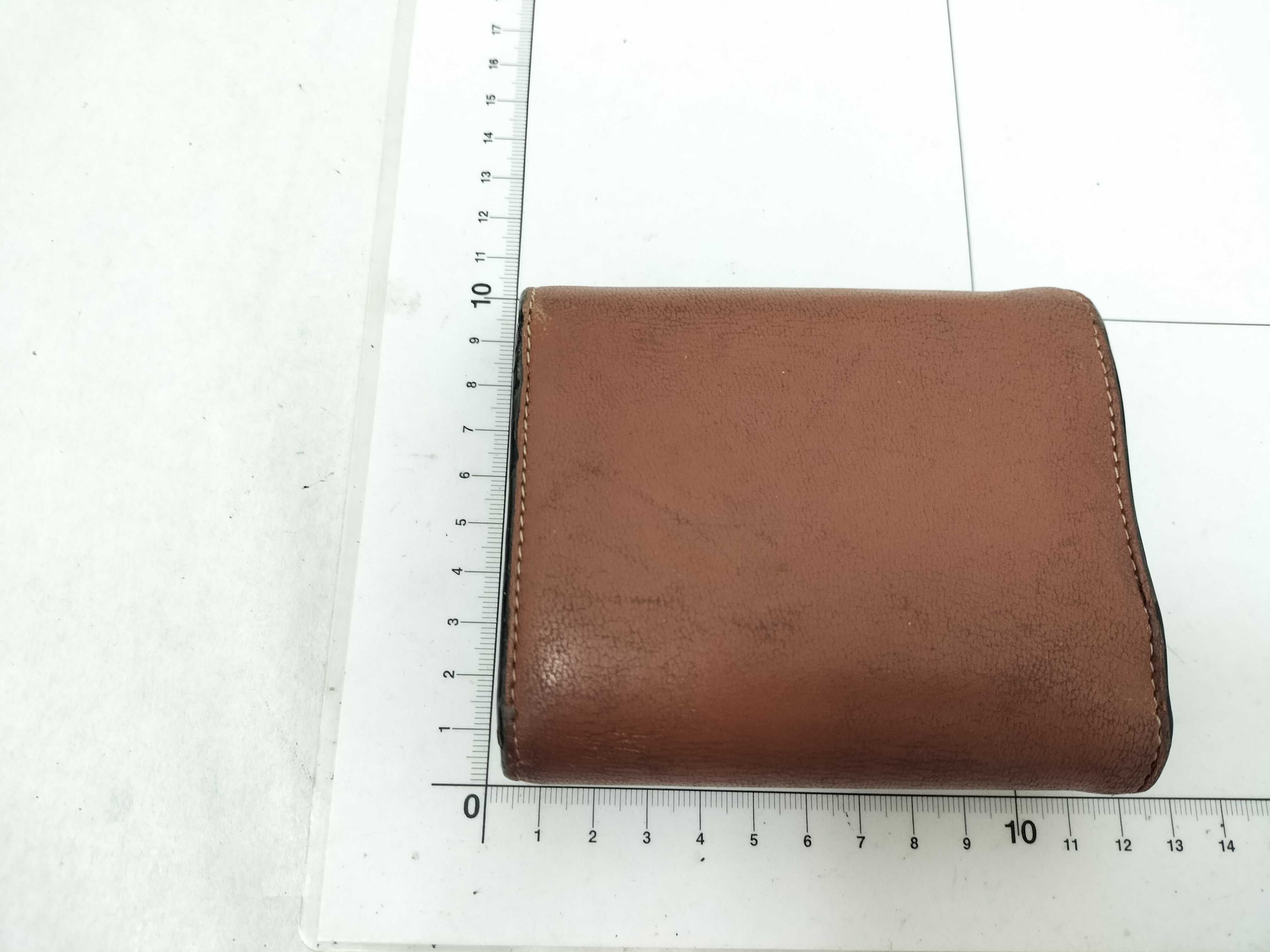 wallet — view 2