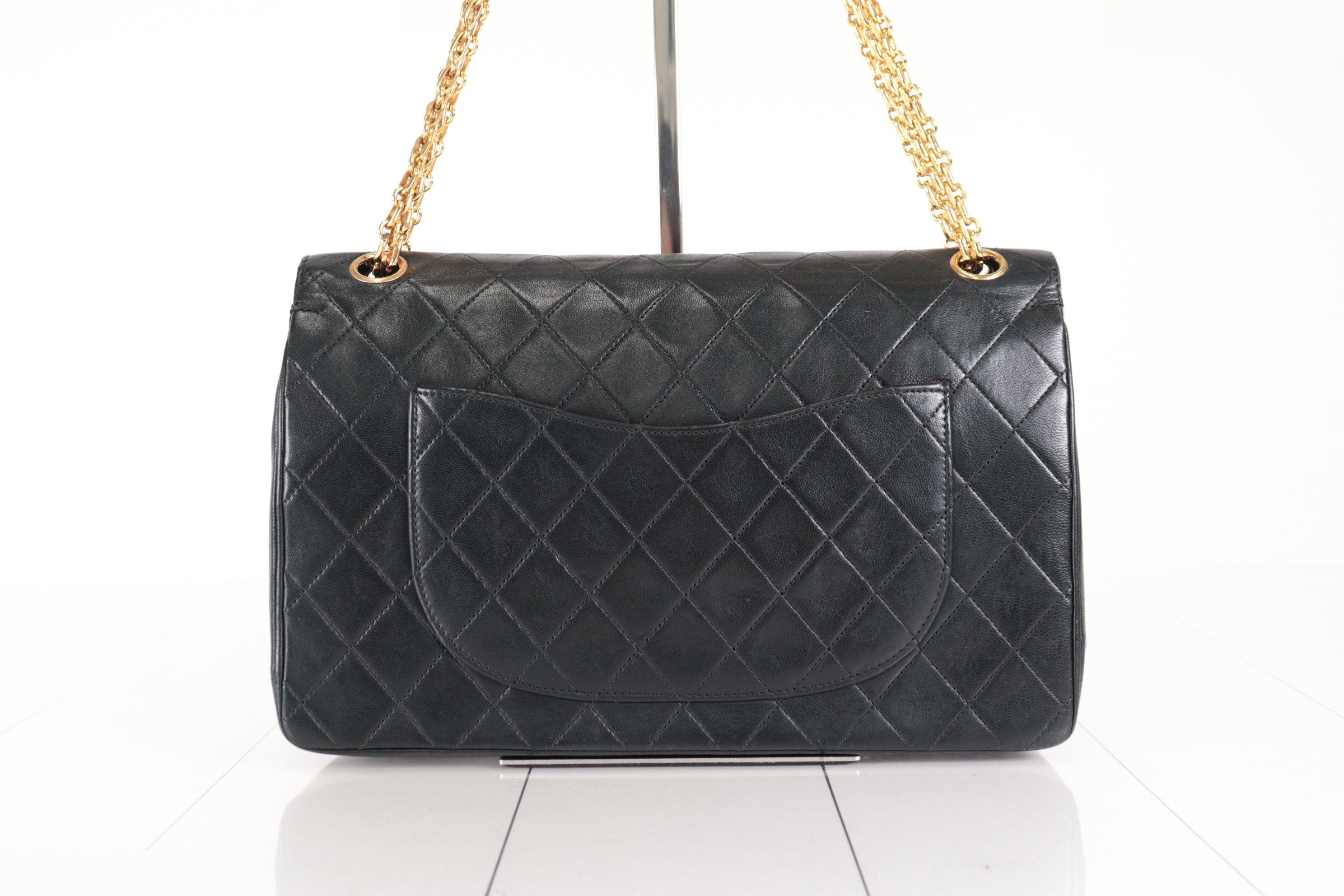 Double flap 27 Lambskin Chain Shoulder Bag, Series 0 — view 3
