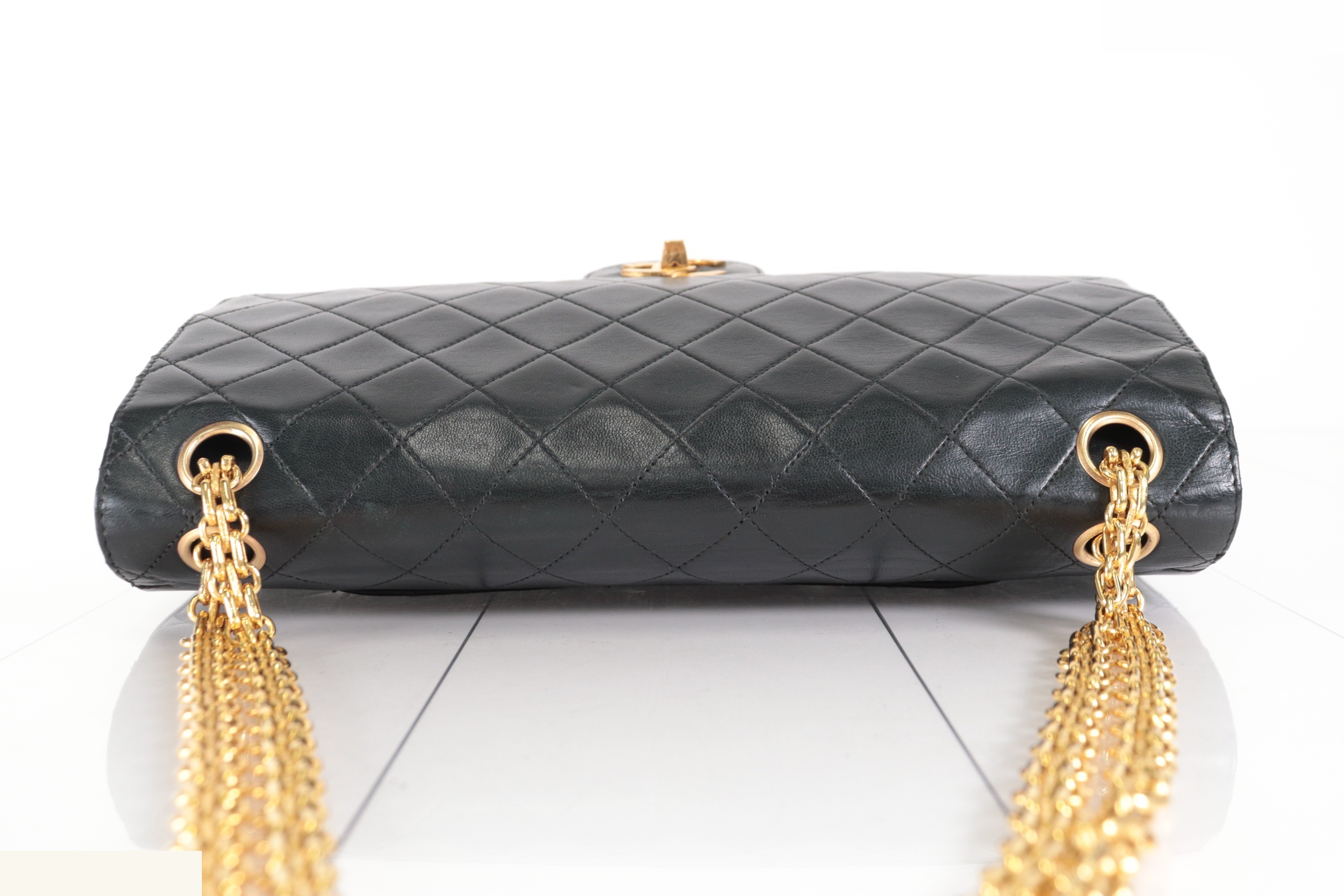 Double flap 27 Lambskin Chain Shoulder Bag, Series 0 — view 6