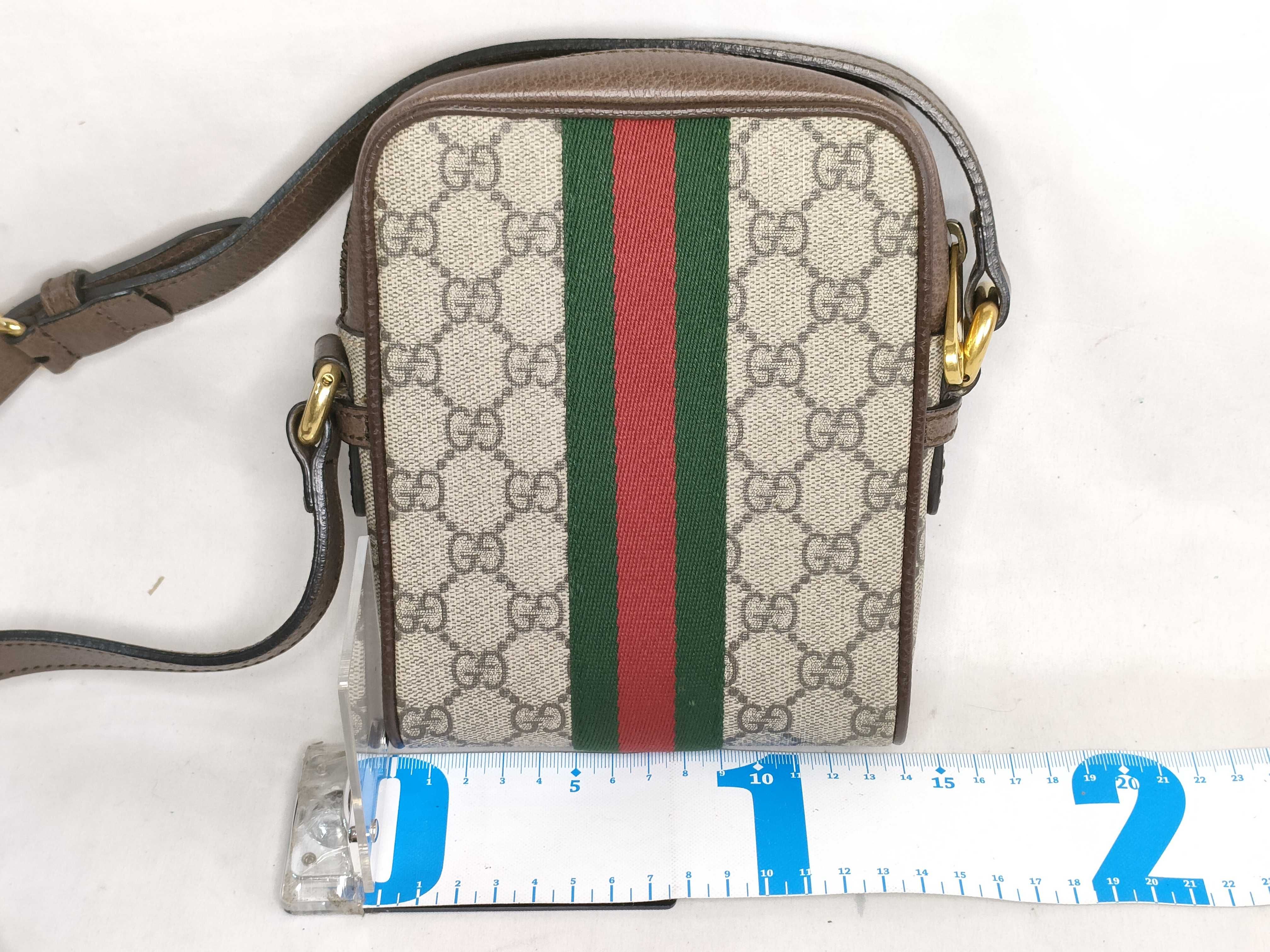 GG Supreme Shoulder Bag — view 2