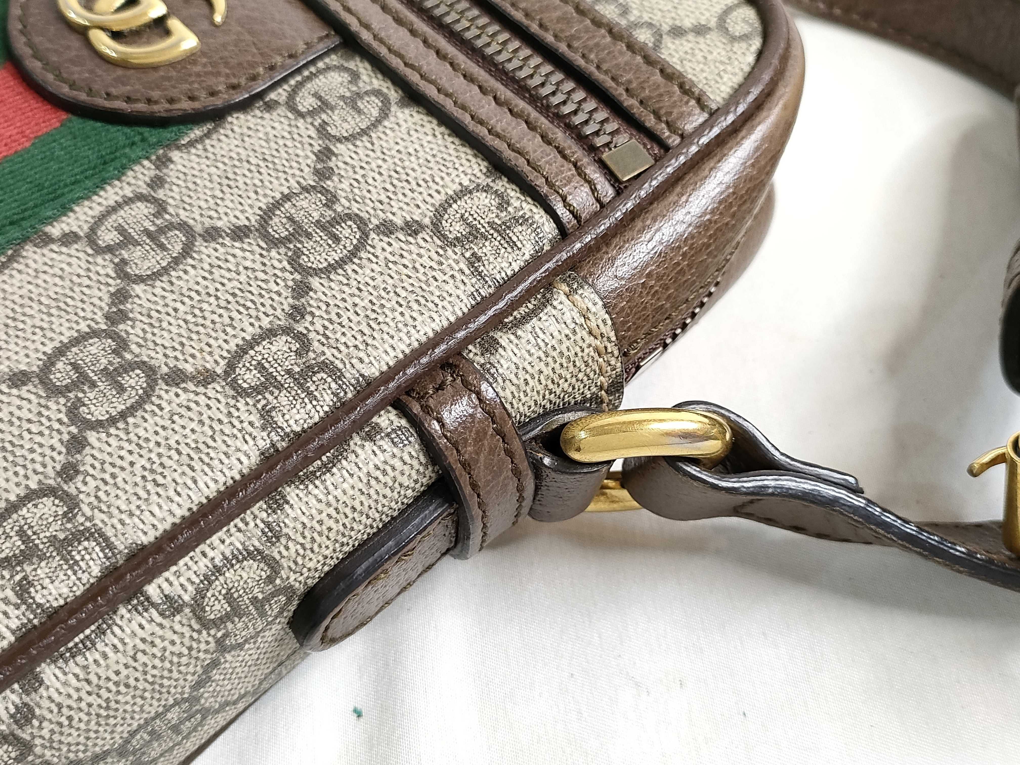 GG Supreme Shoulder Bag — view 5