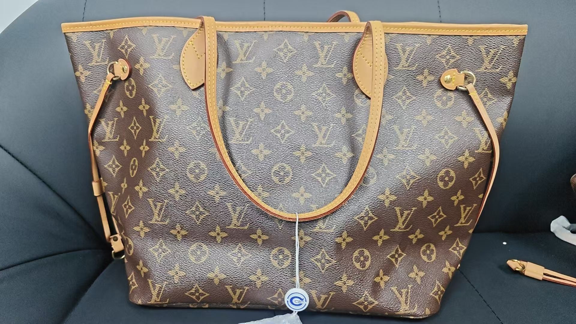 Neverfull NM MM, Monogram — view 5