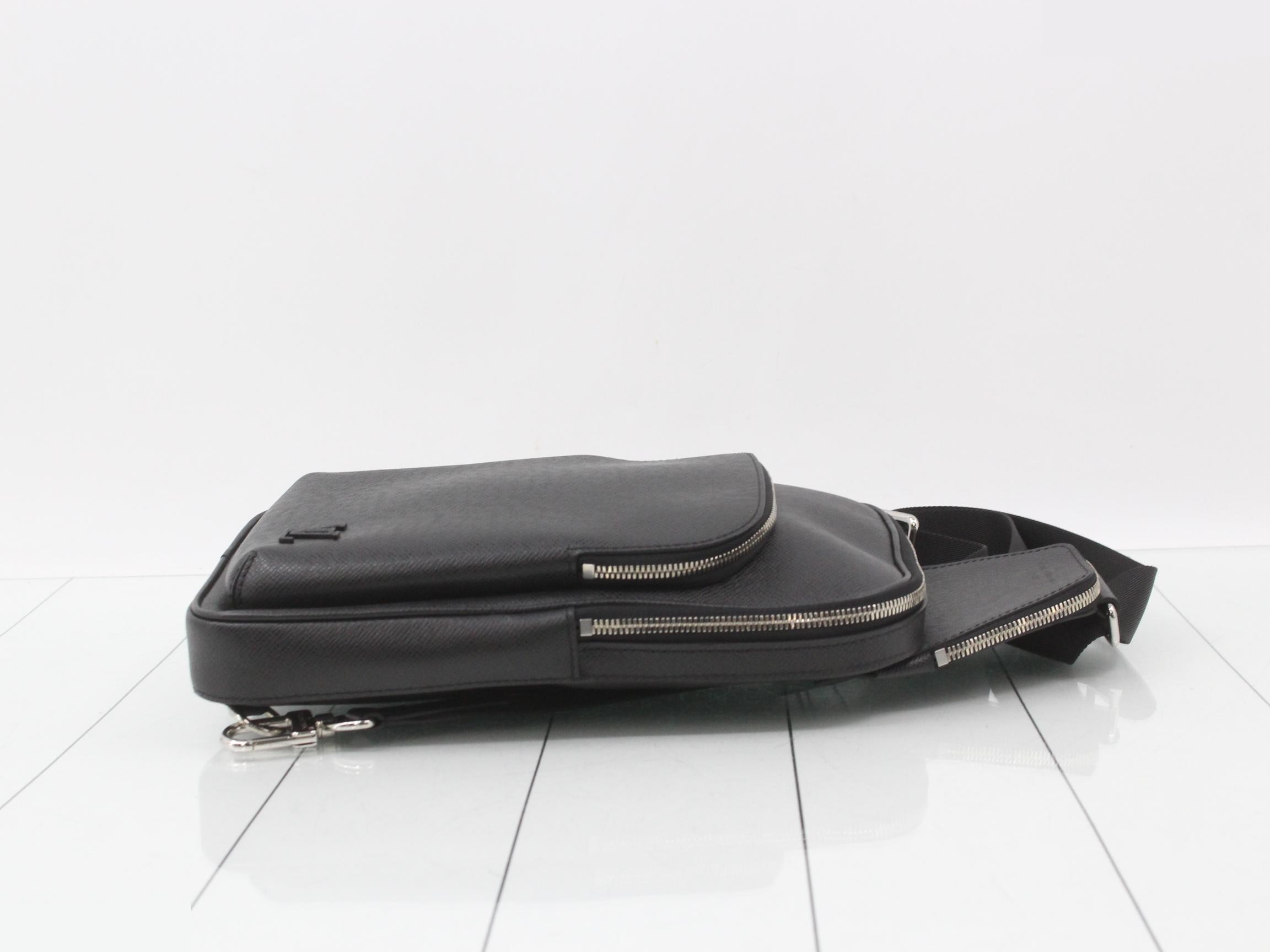 Unused LV Taiga M30863 — view 3