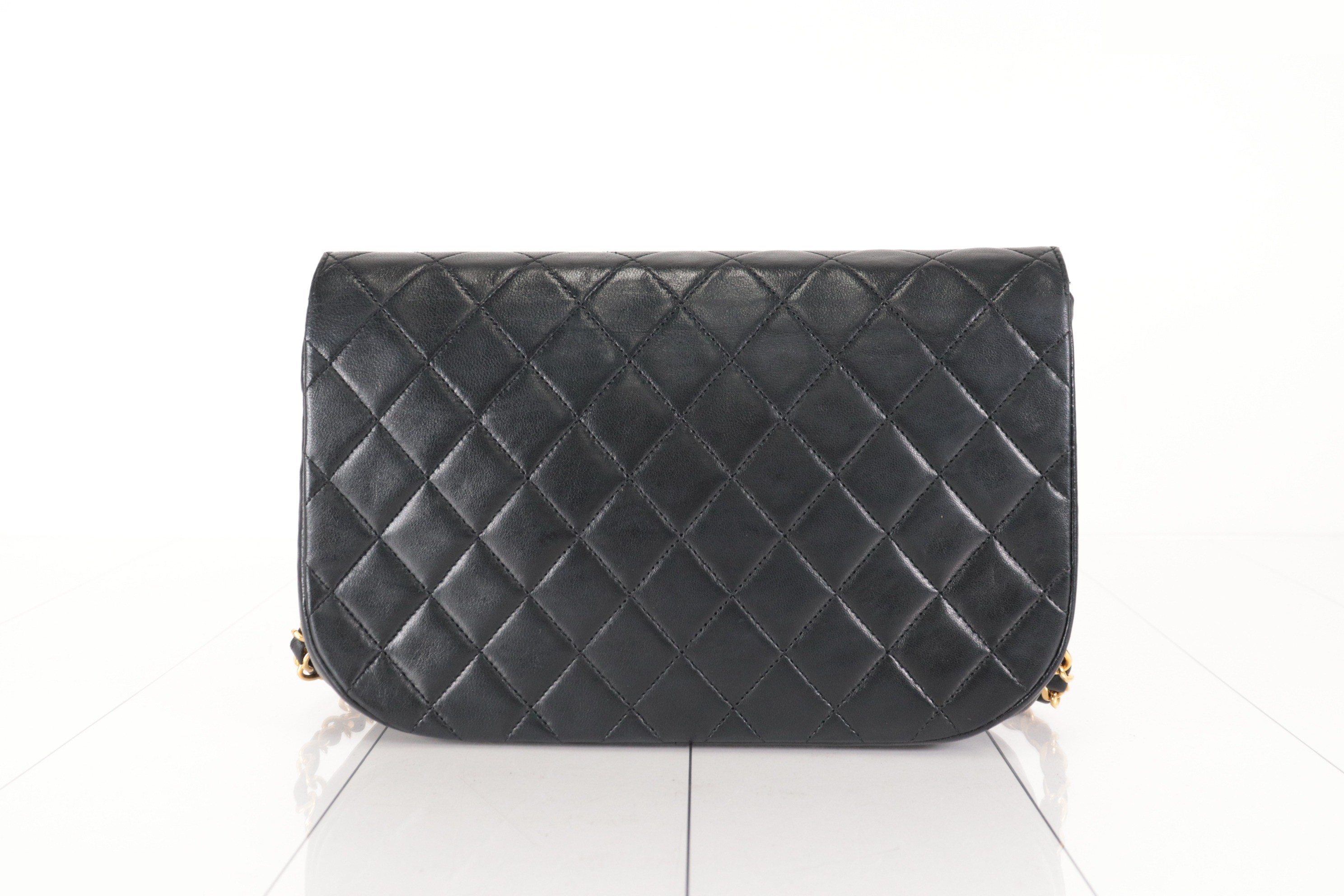 Double flap lambskin chain shoulder bag — view 2