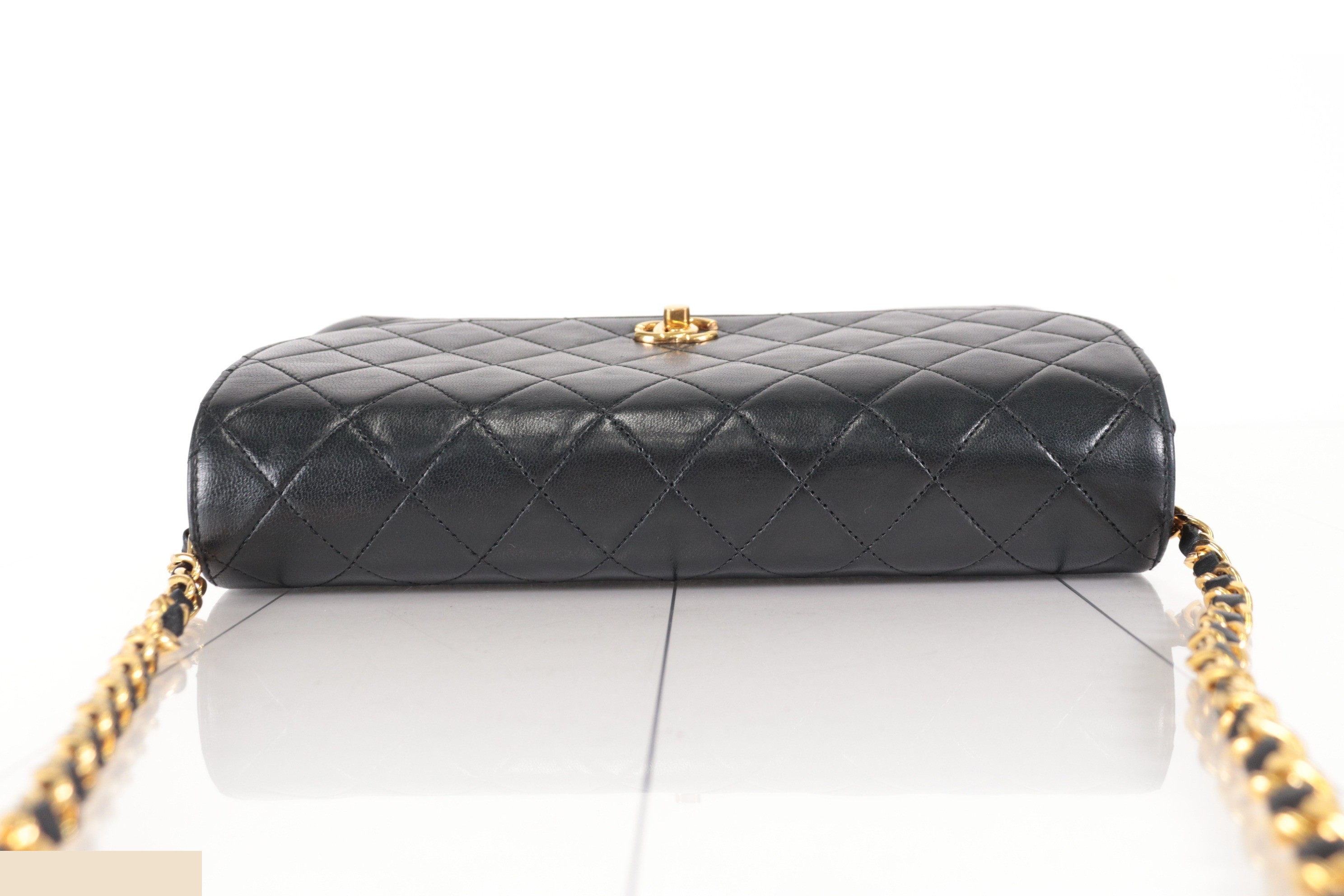 Double flap lambskin chain shoulder bag — view 5