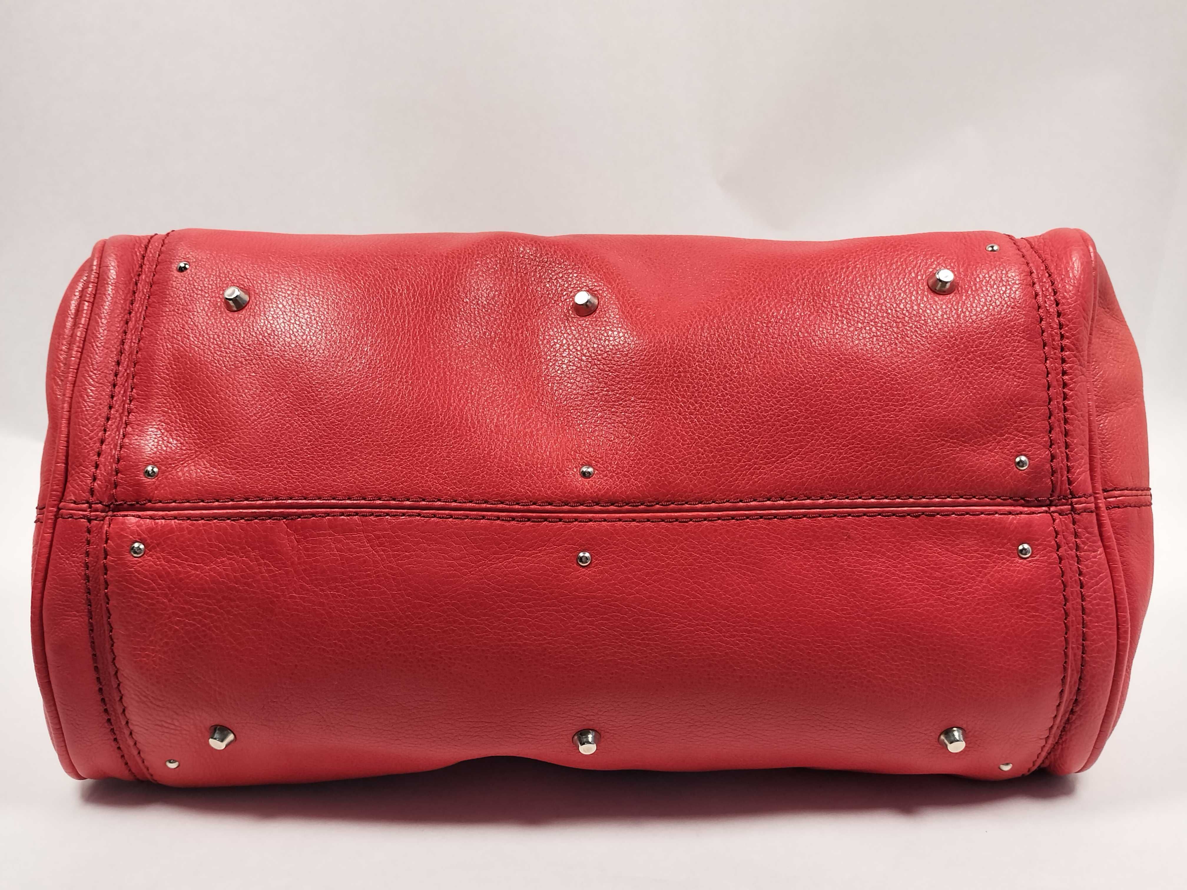 Paddington handbag. Accessories: Dust bag. — view 7