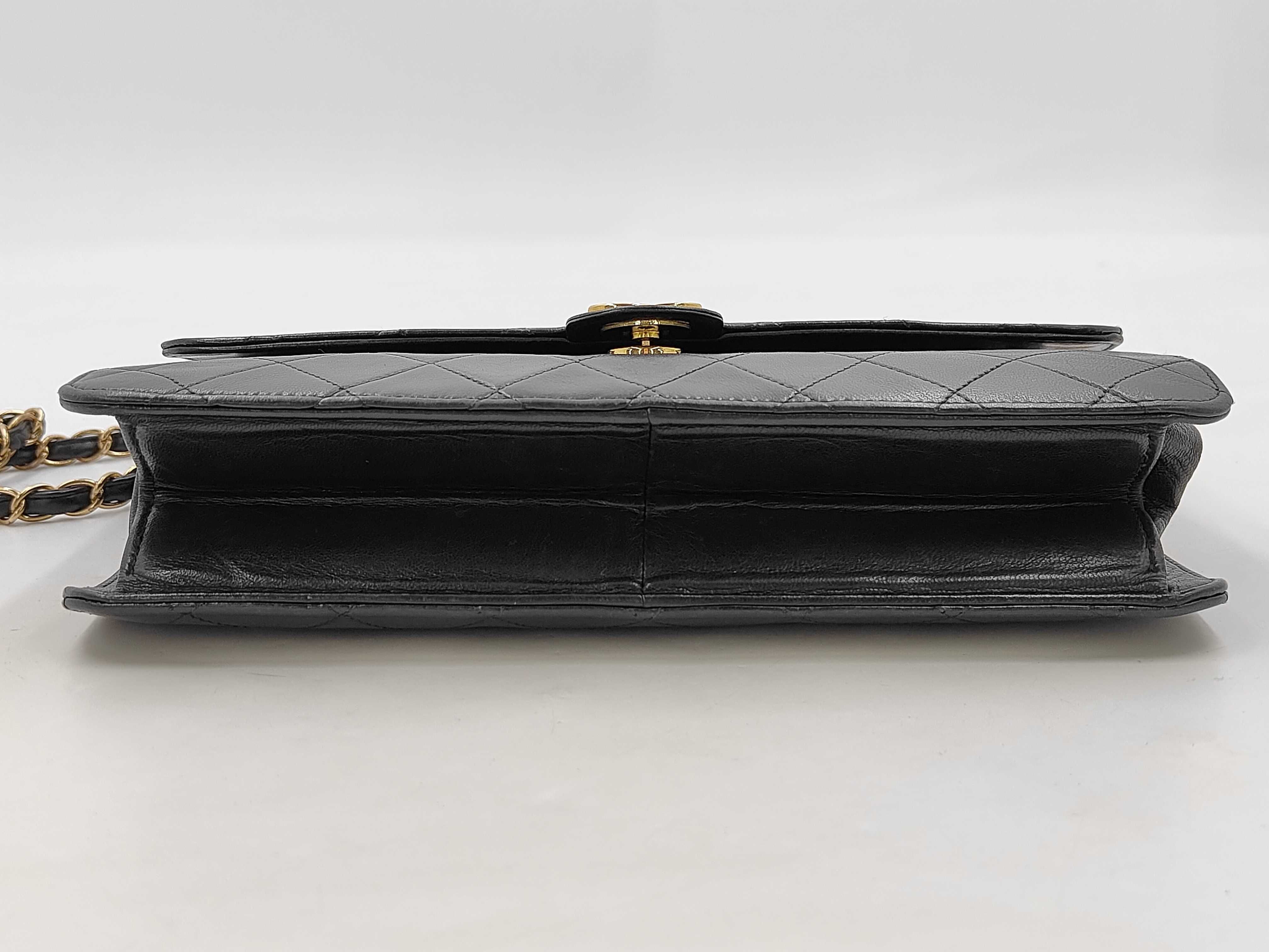Matelassé Chain Shoulder Bag (with seal) — view 7