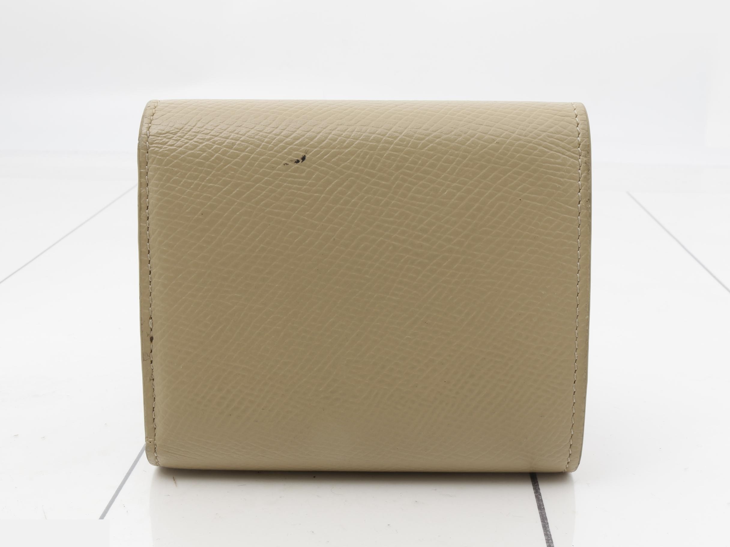 Beige wallet — view 2