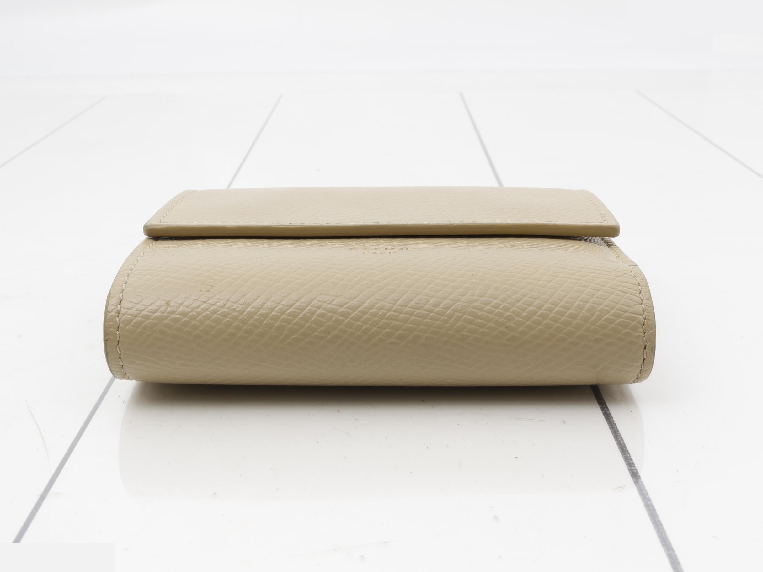 Beige wallet — view 3