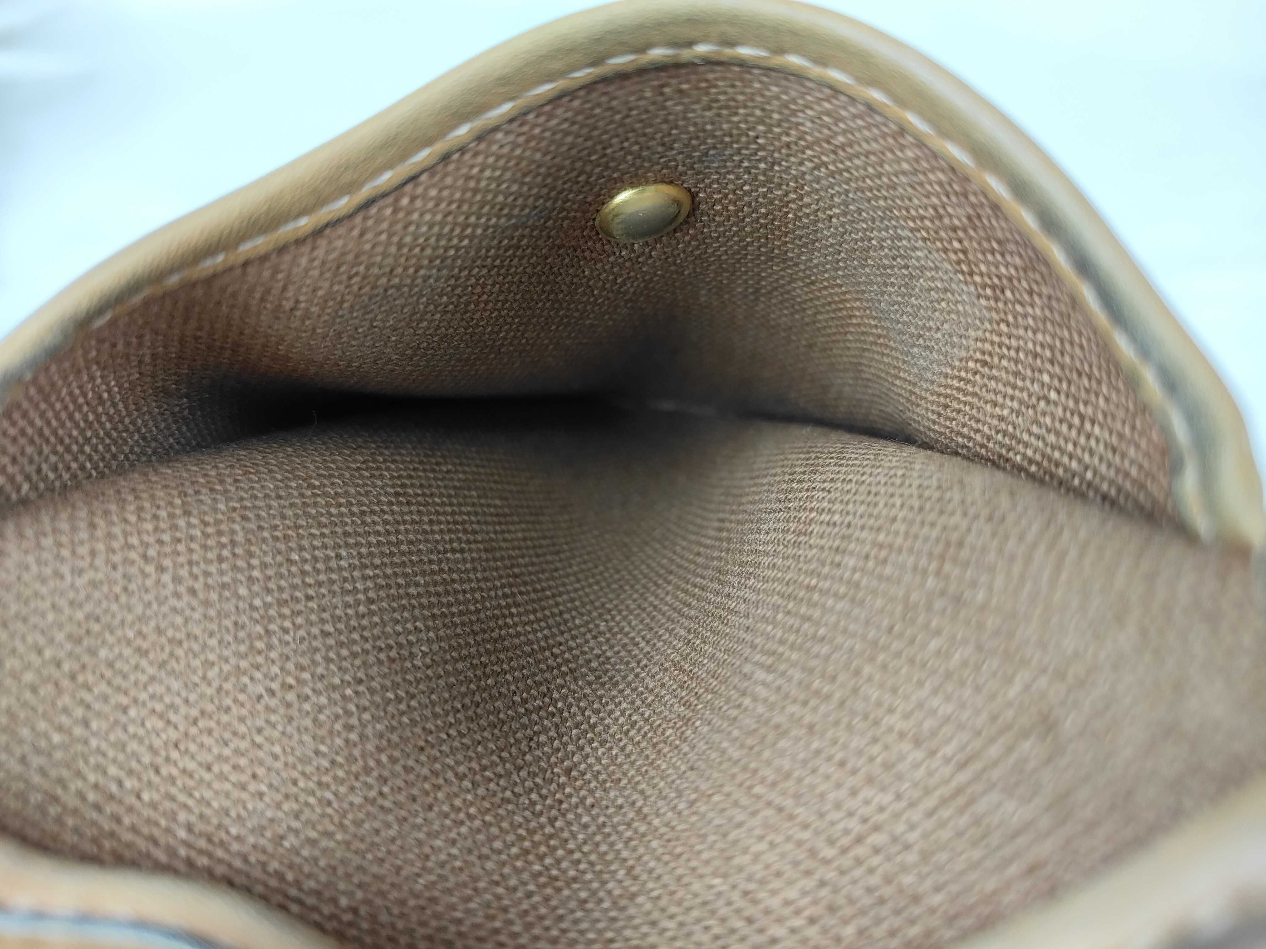 Honeycomb Pattern Coin Case — view 11