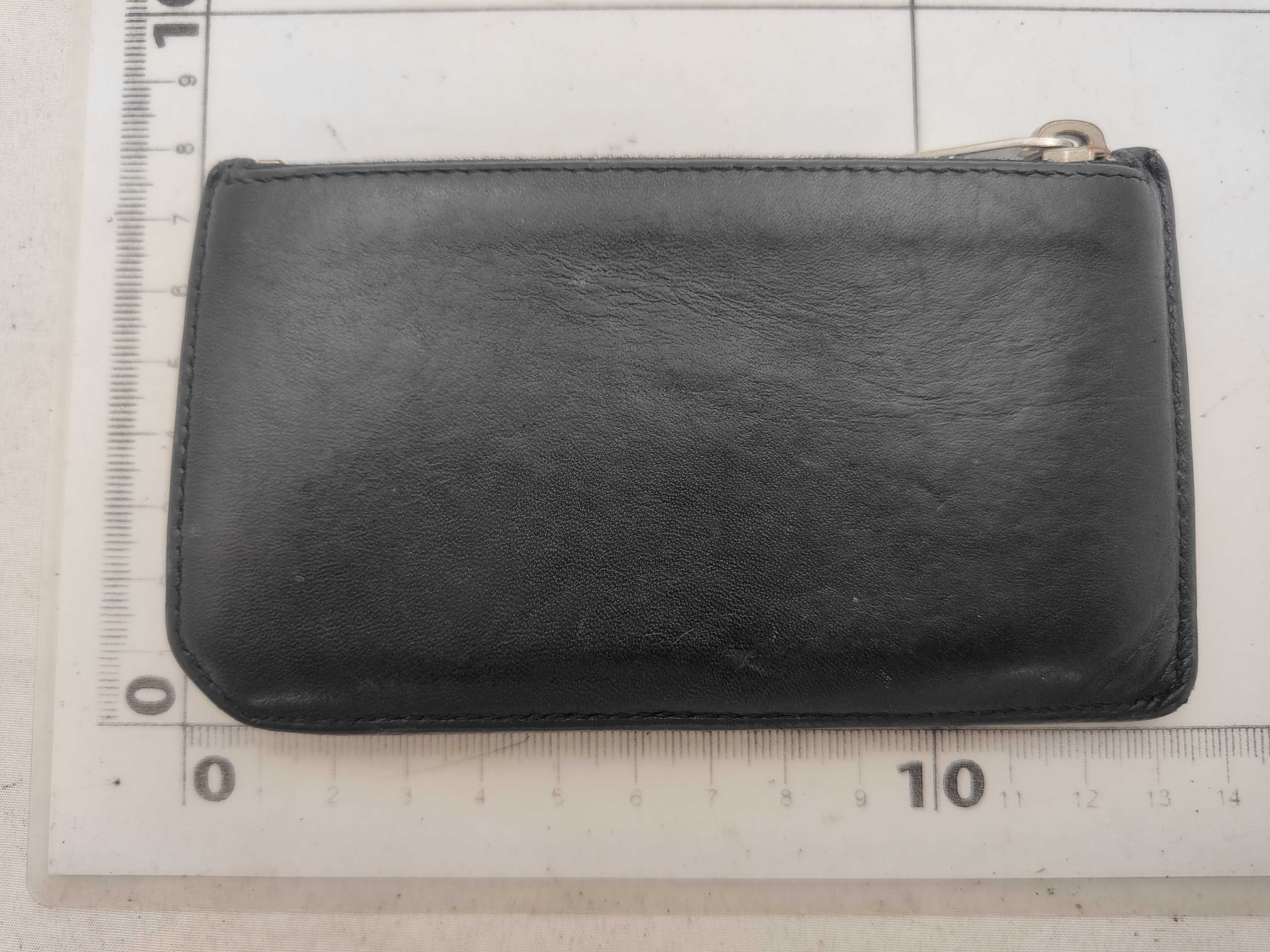 coin case — view 2