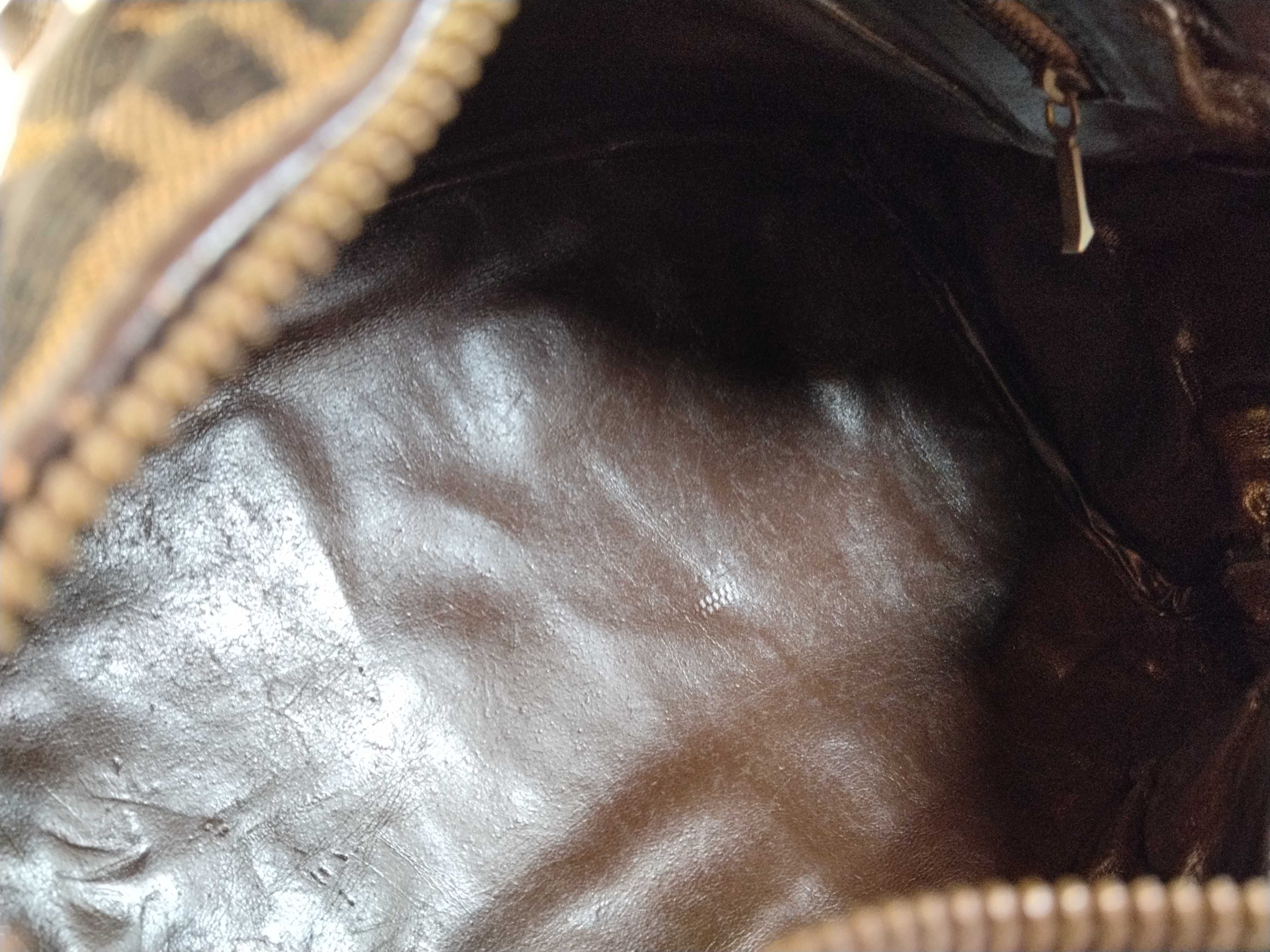 Zucca pattern Fendi handbag Title: Random selection of handbags — view 11