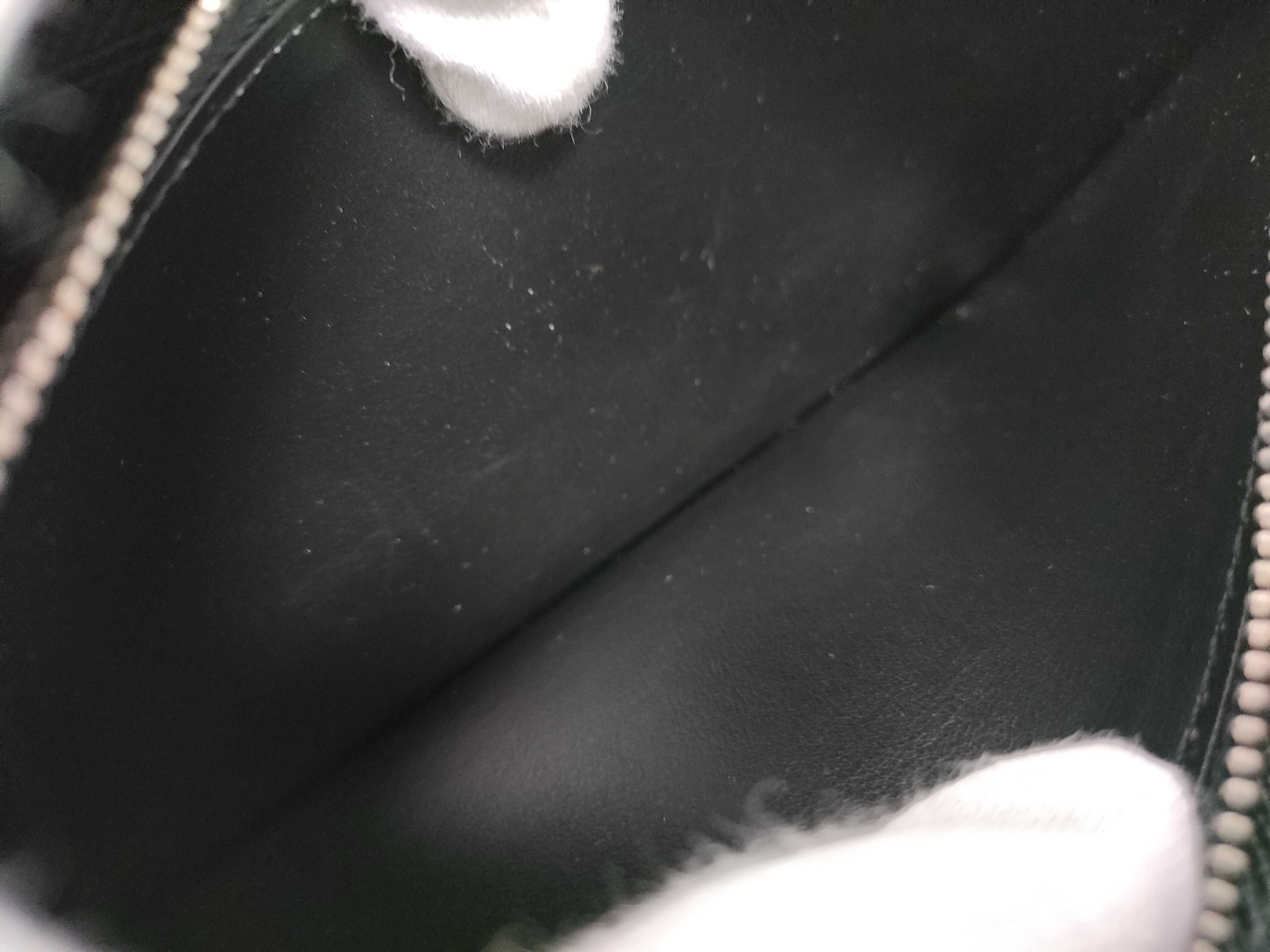 Taiga Leather Long Wallet (Black) — view 13