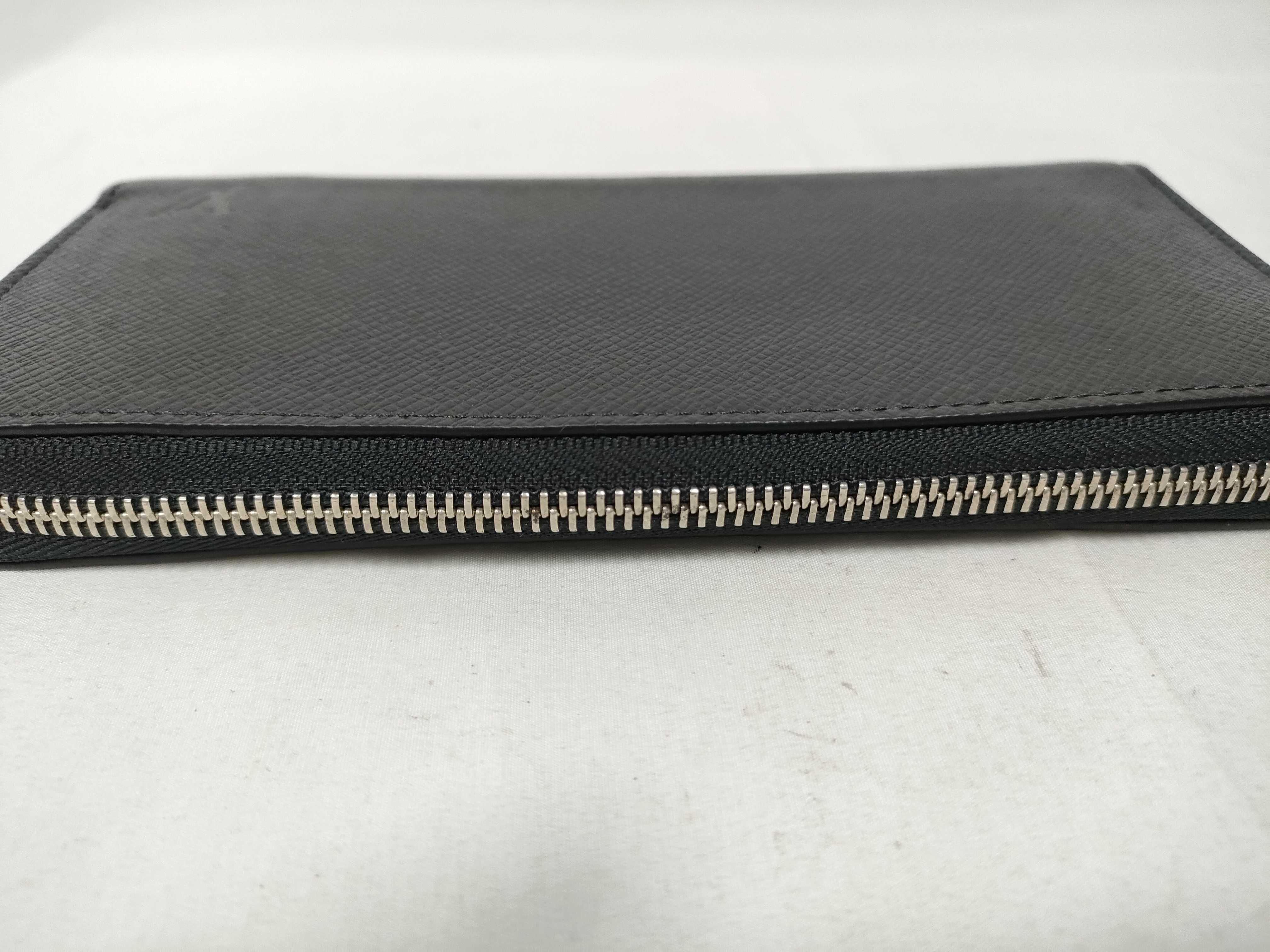 Taiga Leather Long Wallet (Black) — view 7