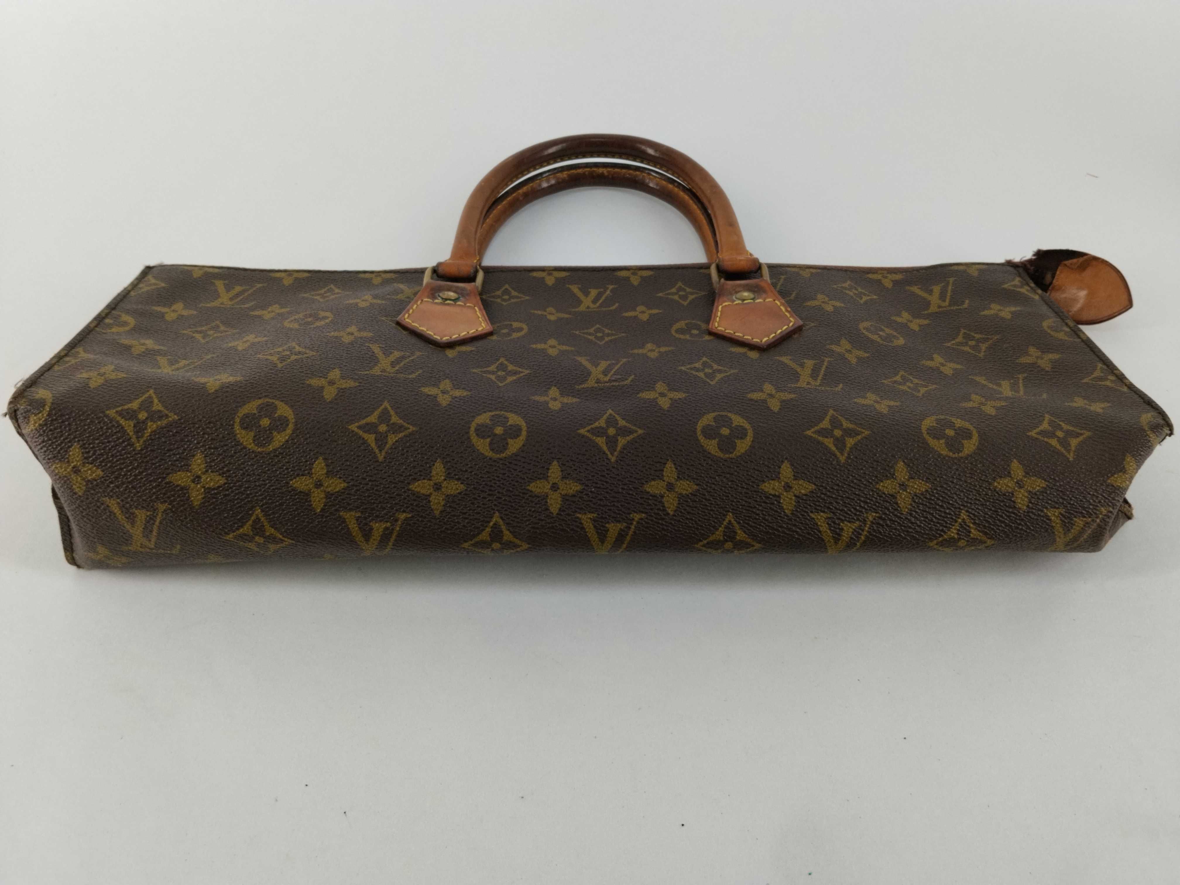Monogram LV Sac Triangle M51360 Handbag — view 7