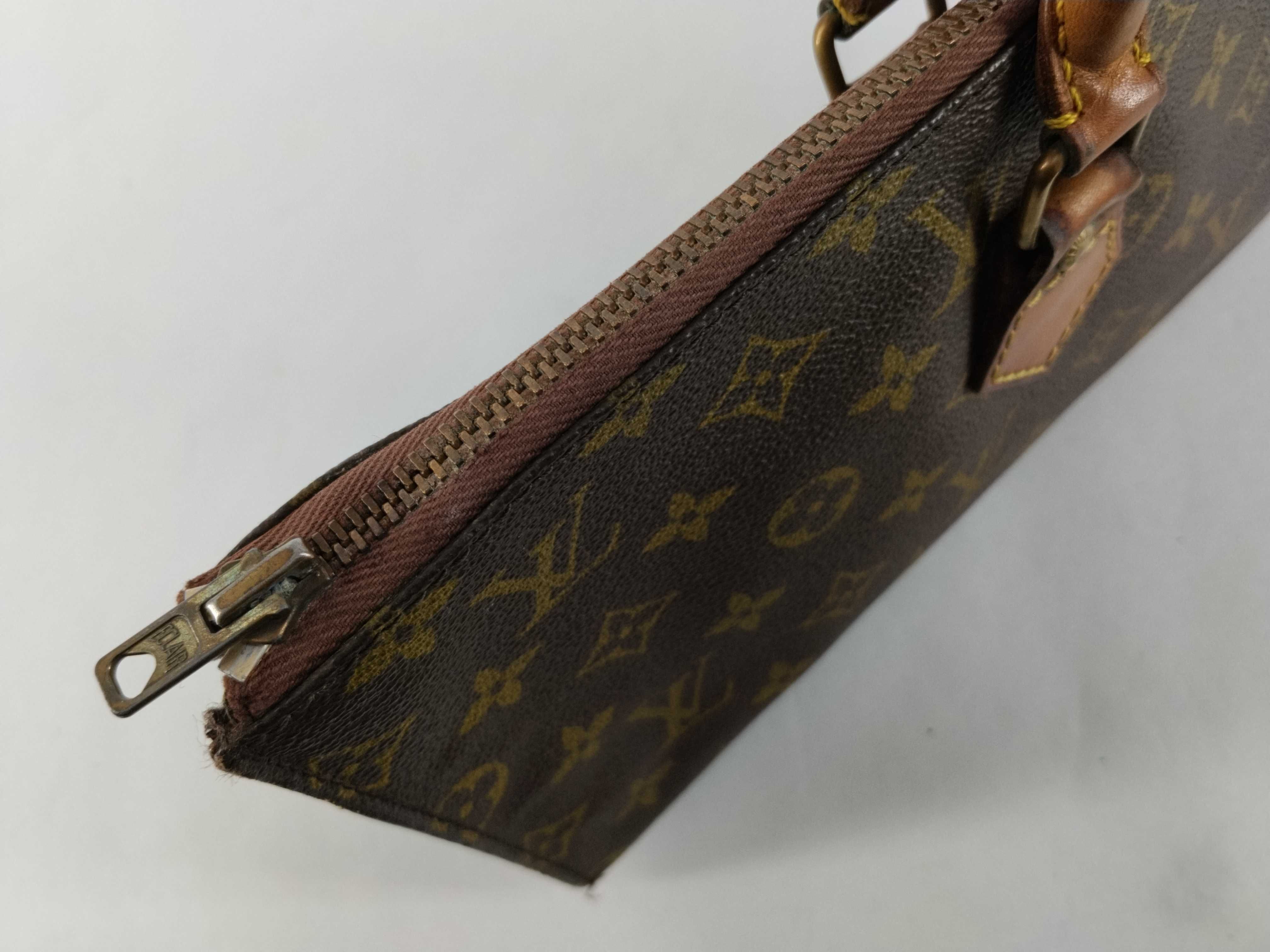 Monogram LV Sac Triangle M51360 Handbag — view 8