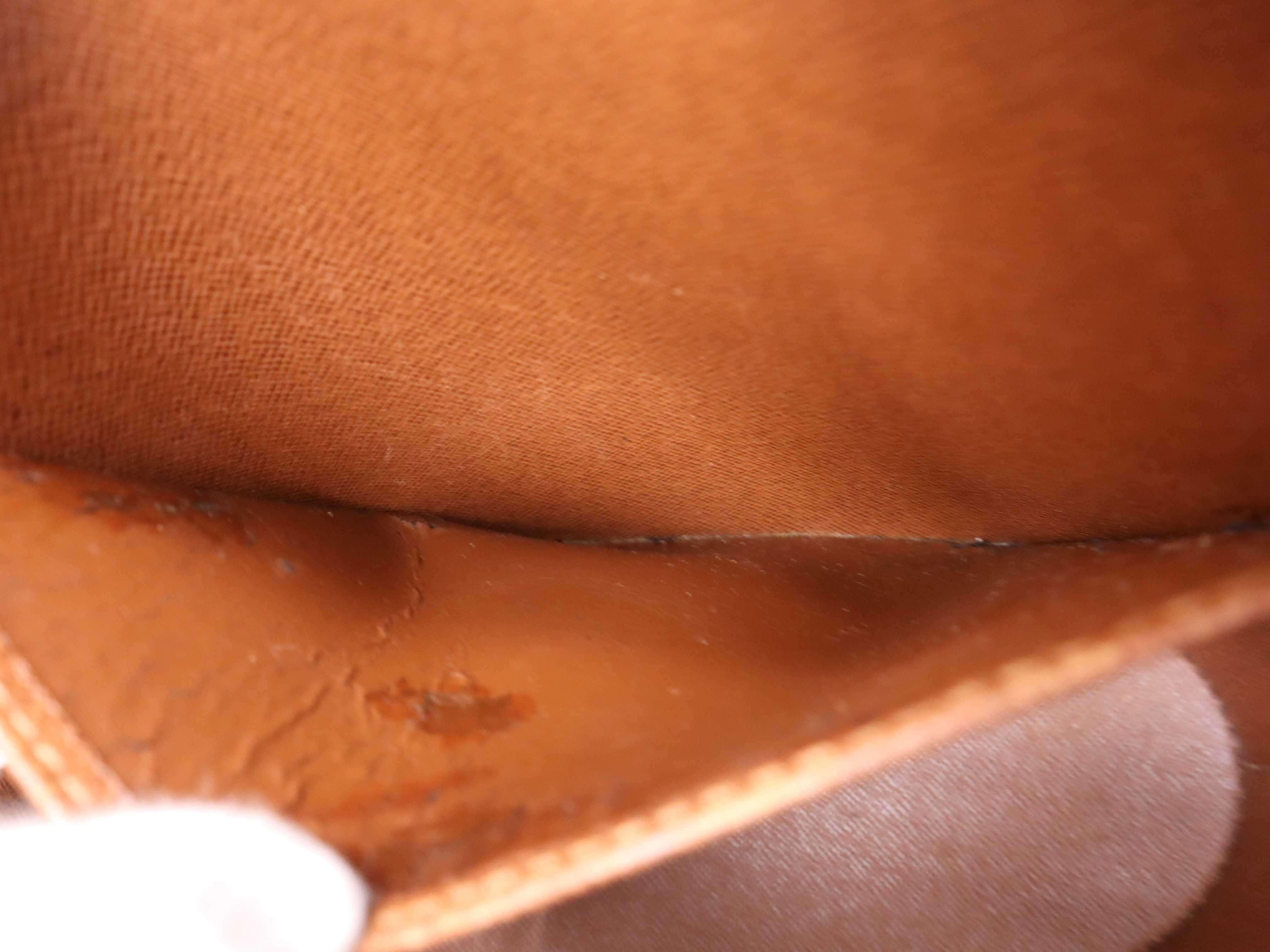 M51290 Monogram Druot Shoulder Bag — view 11