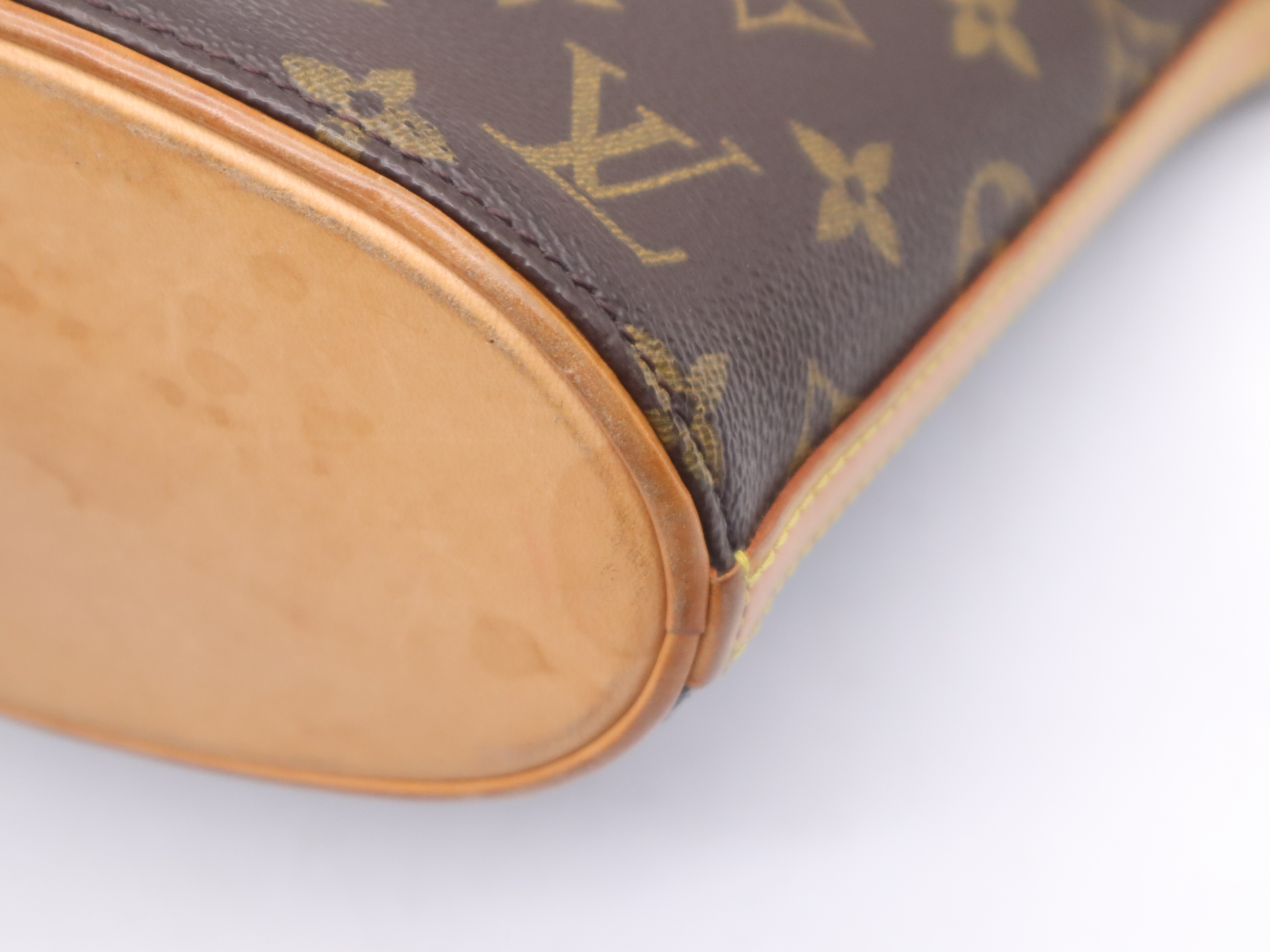 M51290 Monogram Druot Shoulder Bag — view 9