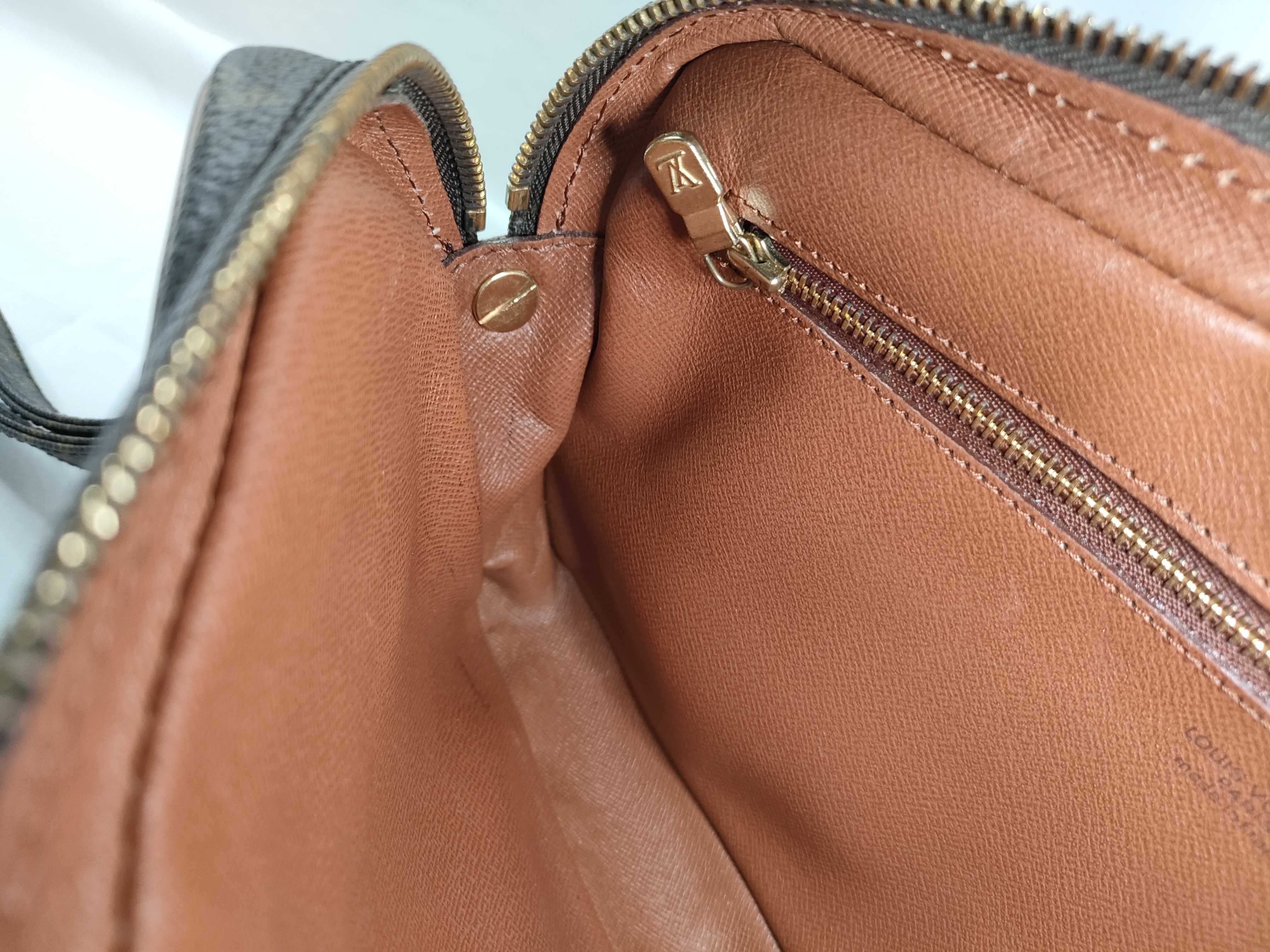 Monogram Louis Vuitton Handbag Clutch Bag — view 10