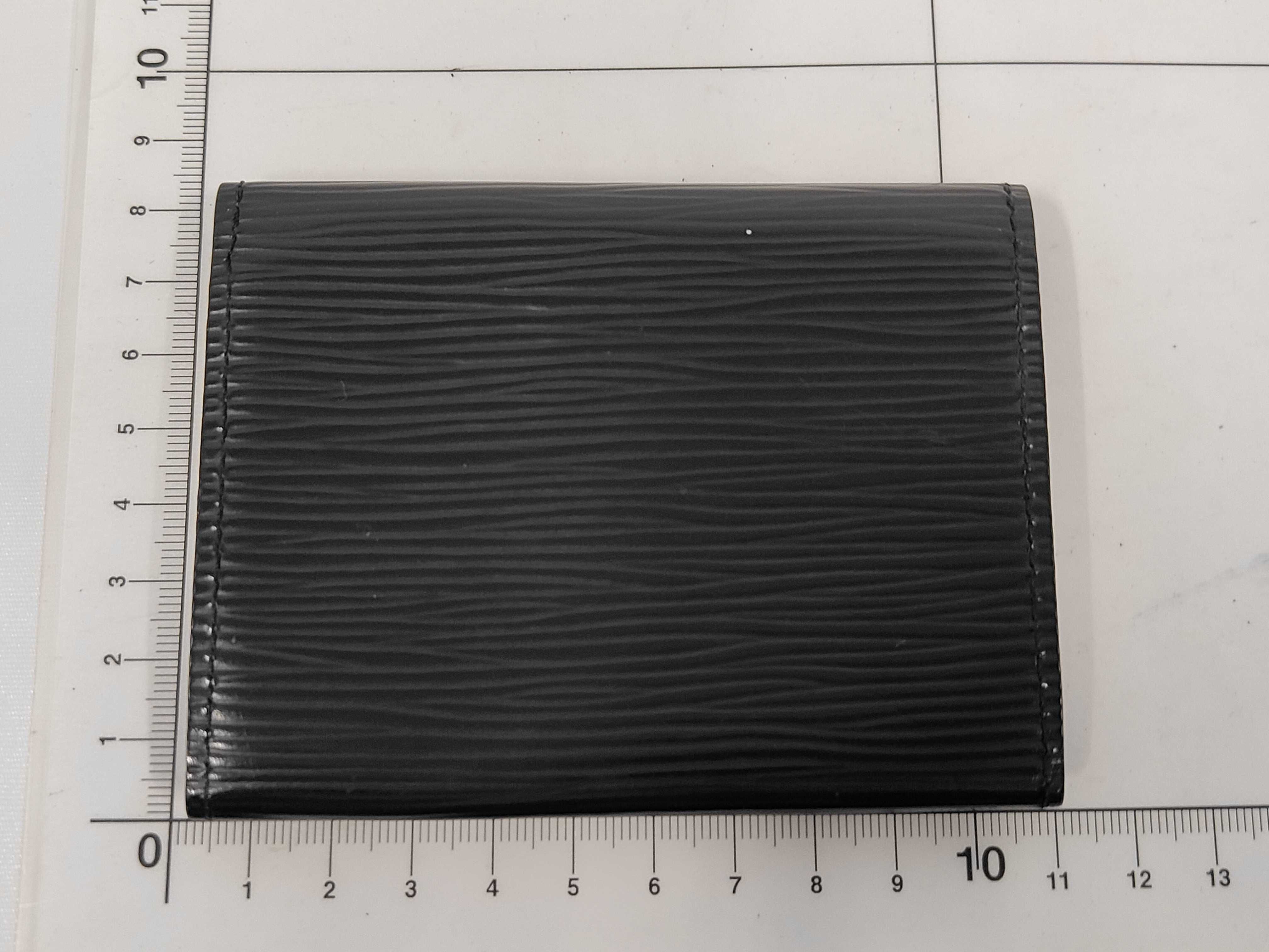 Epi Leather Card Case (Card Case, Pass Case, Business Card Holder) — view 2