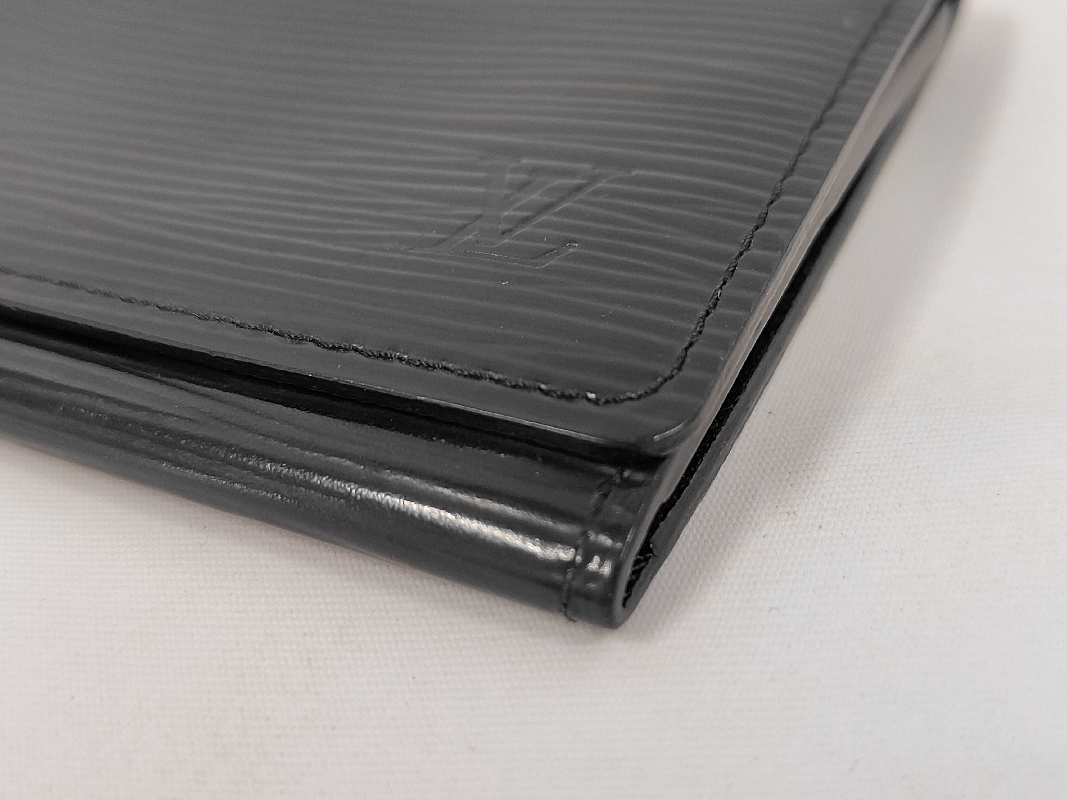 Epi Leather Card Case (Card Case, Pass Case, Business Card Holder) — view 3