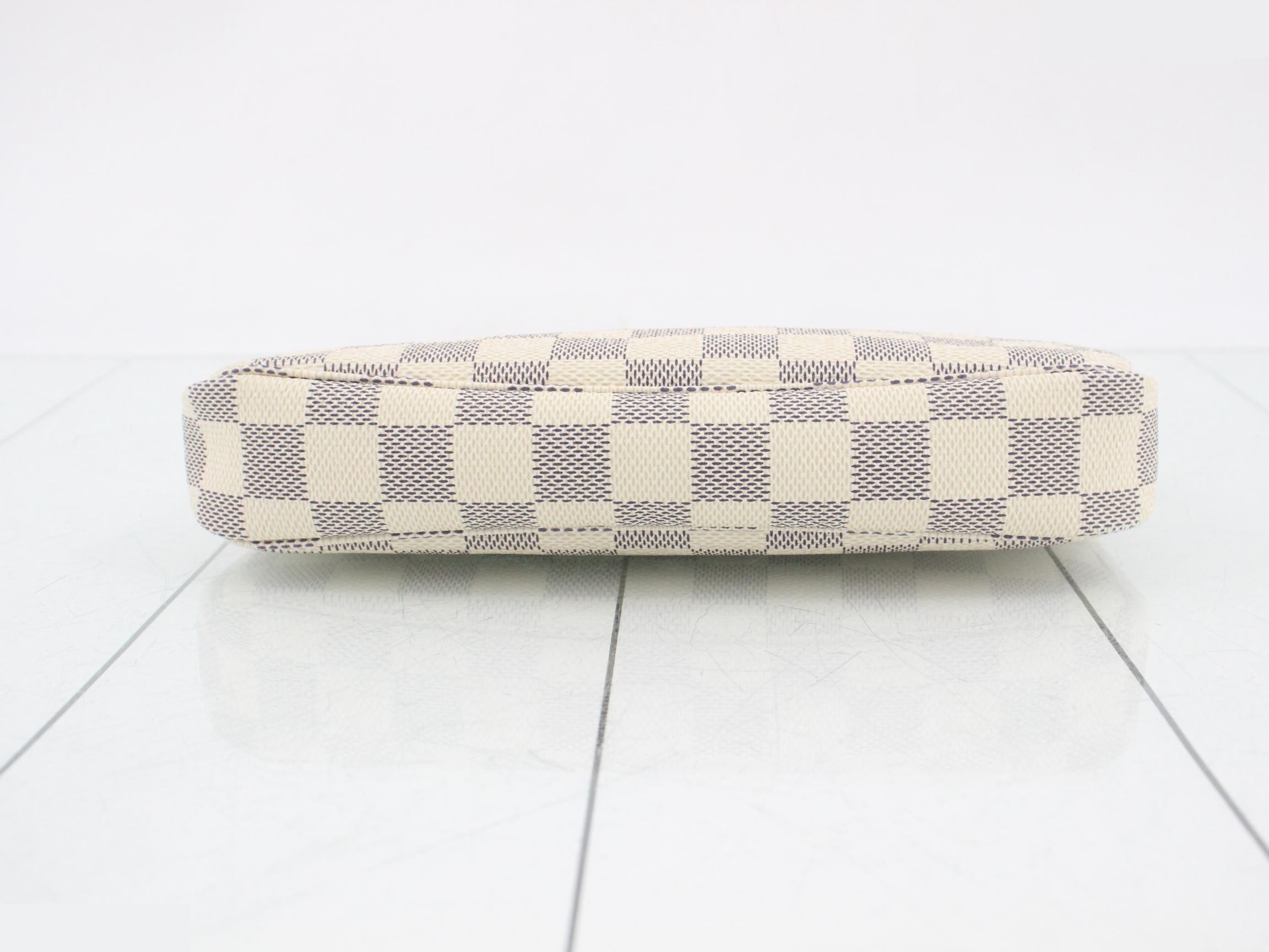 Pochette Accessoires (with dust bag and box) — view 3
