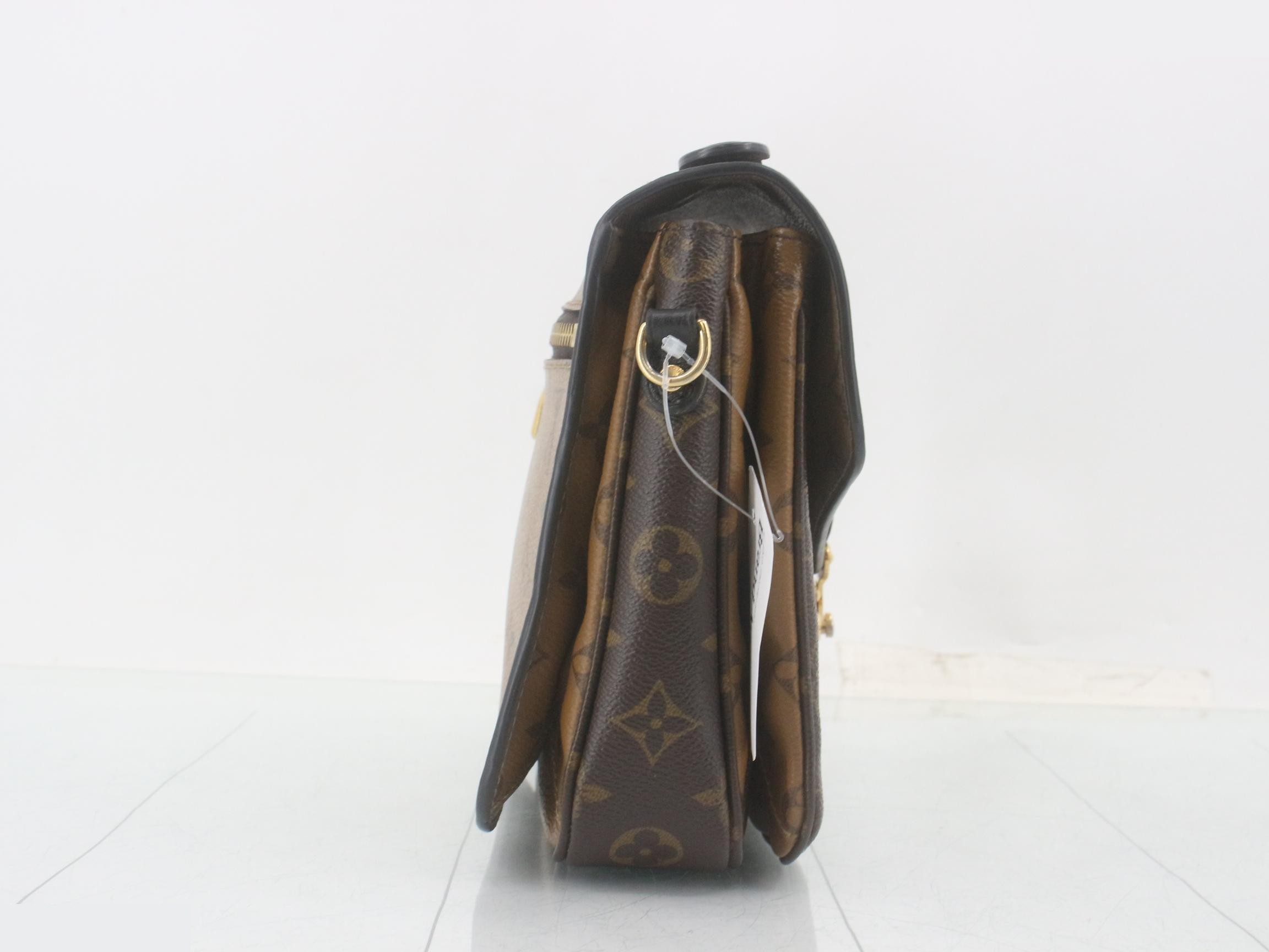 Monogram Reverse Pochette Metis MM 2WAY — view 4