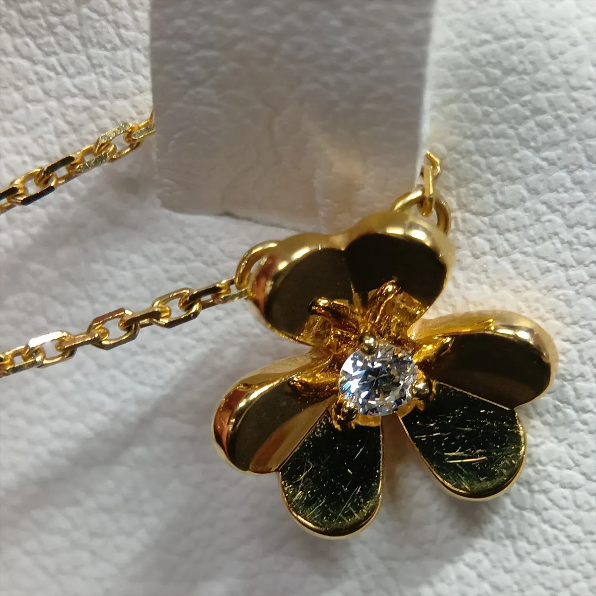 Frivole Mini Diamond Necklace, 750 (Yellow Gold), 3.1g, JP750292. Features — view 9