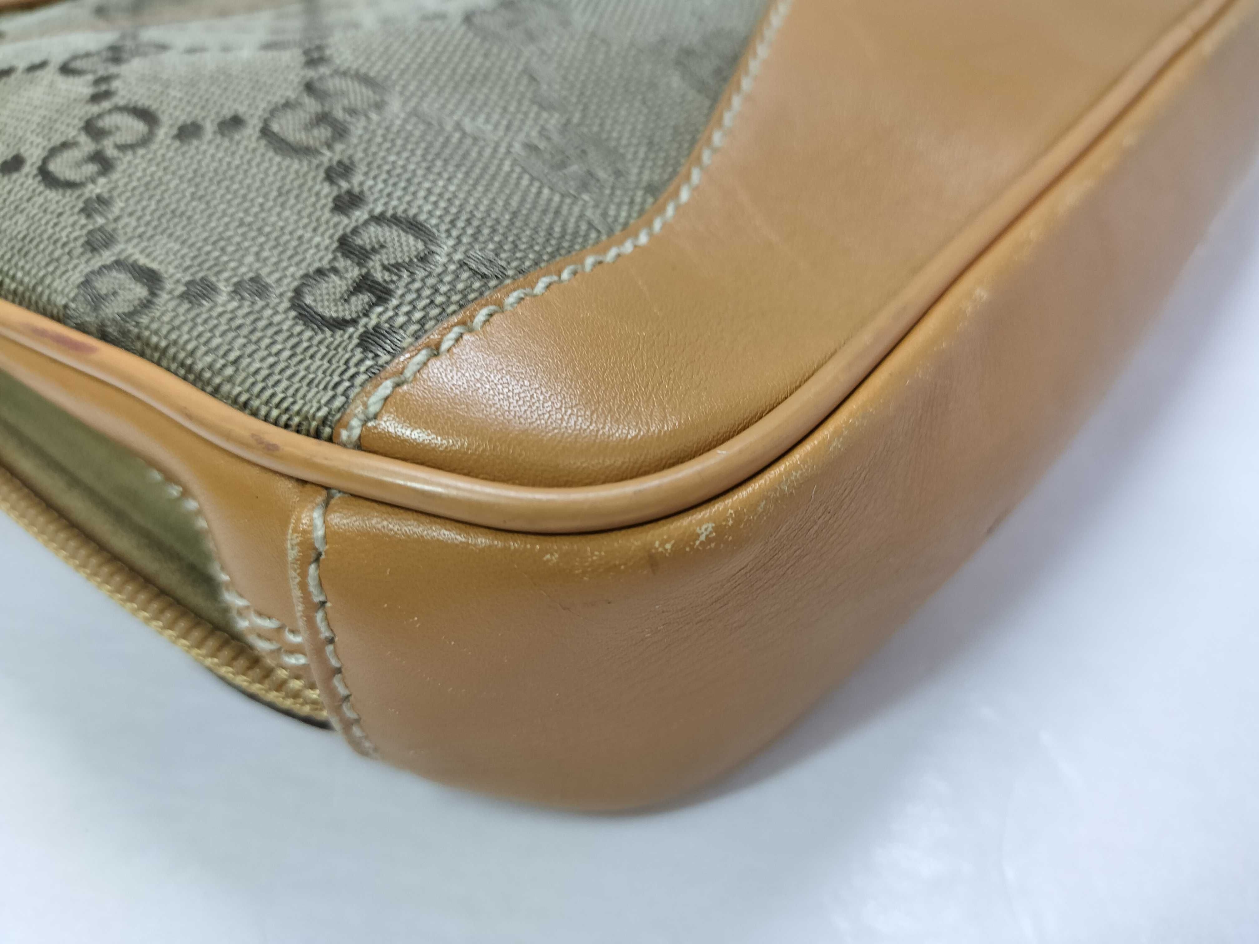 GG Canvas Gucci Clutch Second Bag — view 7