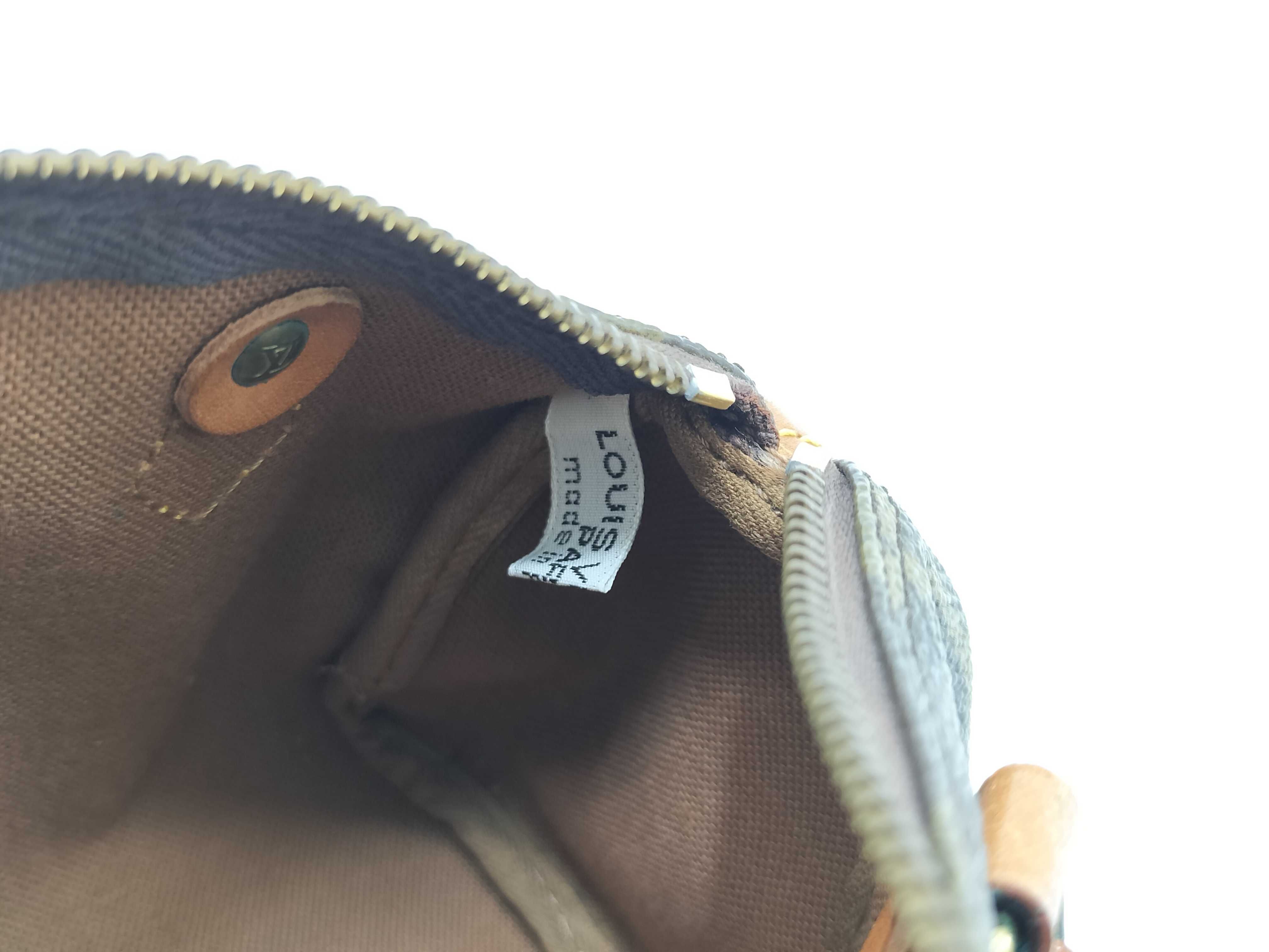 Monogram LV Monogram Mini Speedy Handbag with pull tab, no tears. — view 12