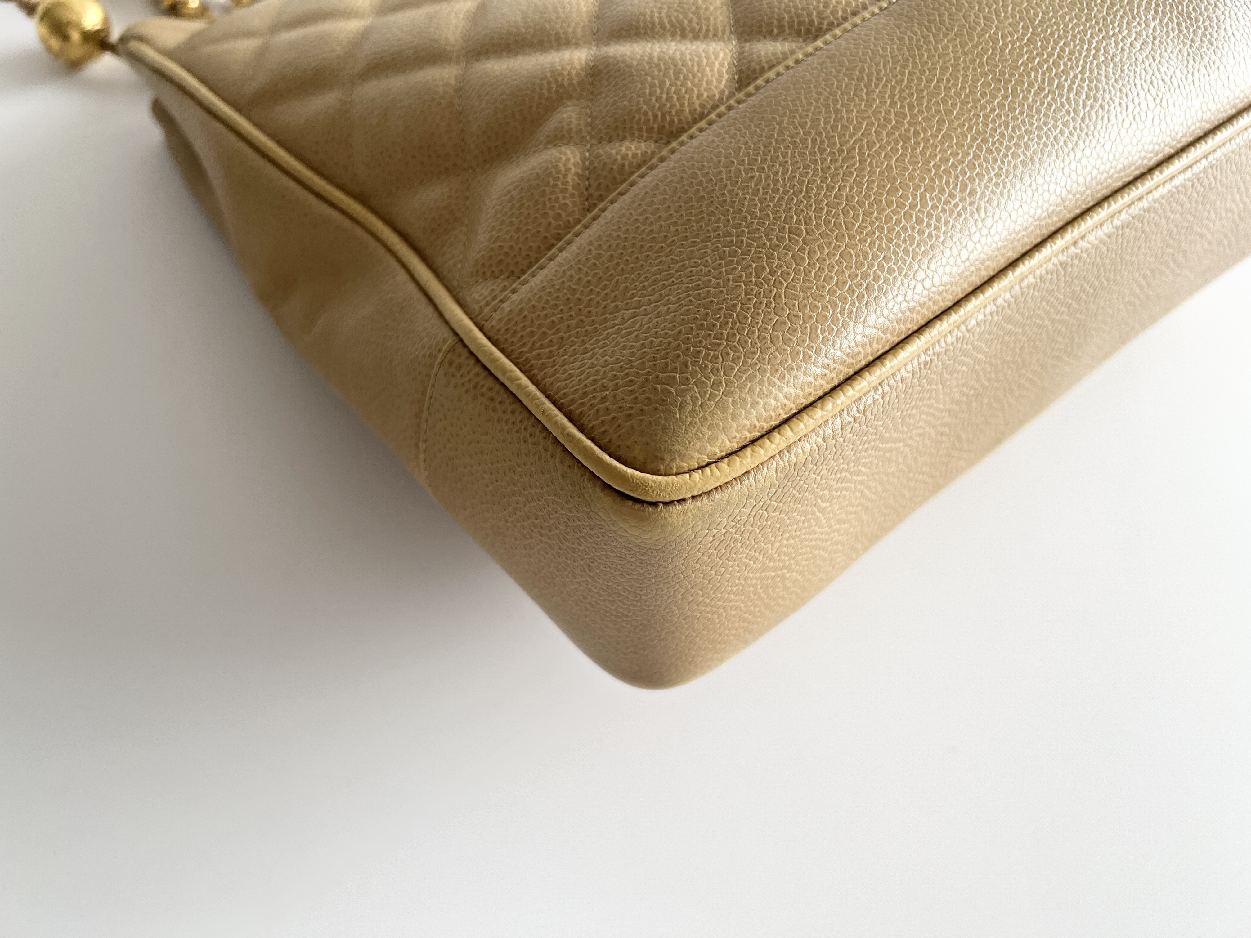 Matelassé Coco Mark Coco Ball Caviar Skin Leather Chain Tote Bag Shoulder Bag (Series 2) — view 15