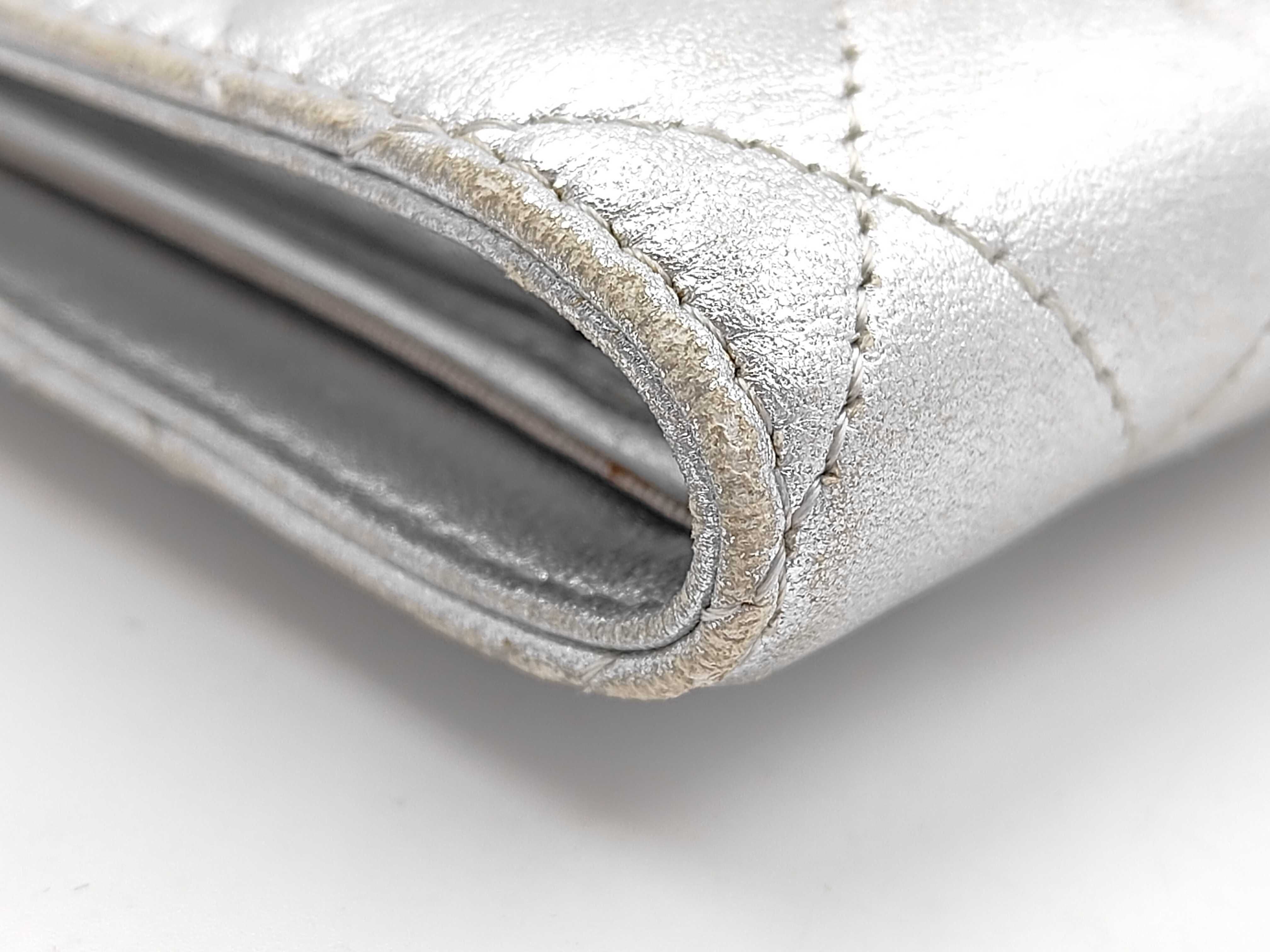 wallet — view 4