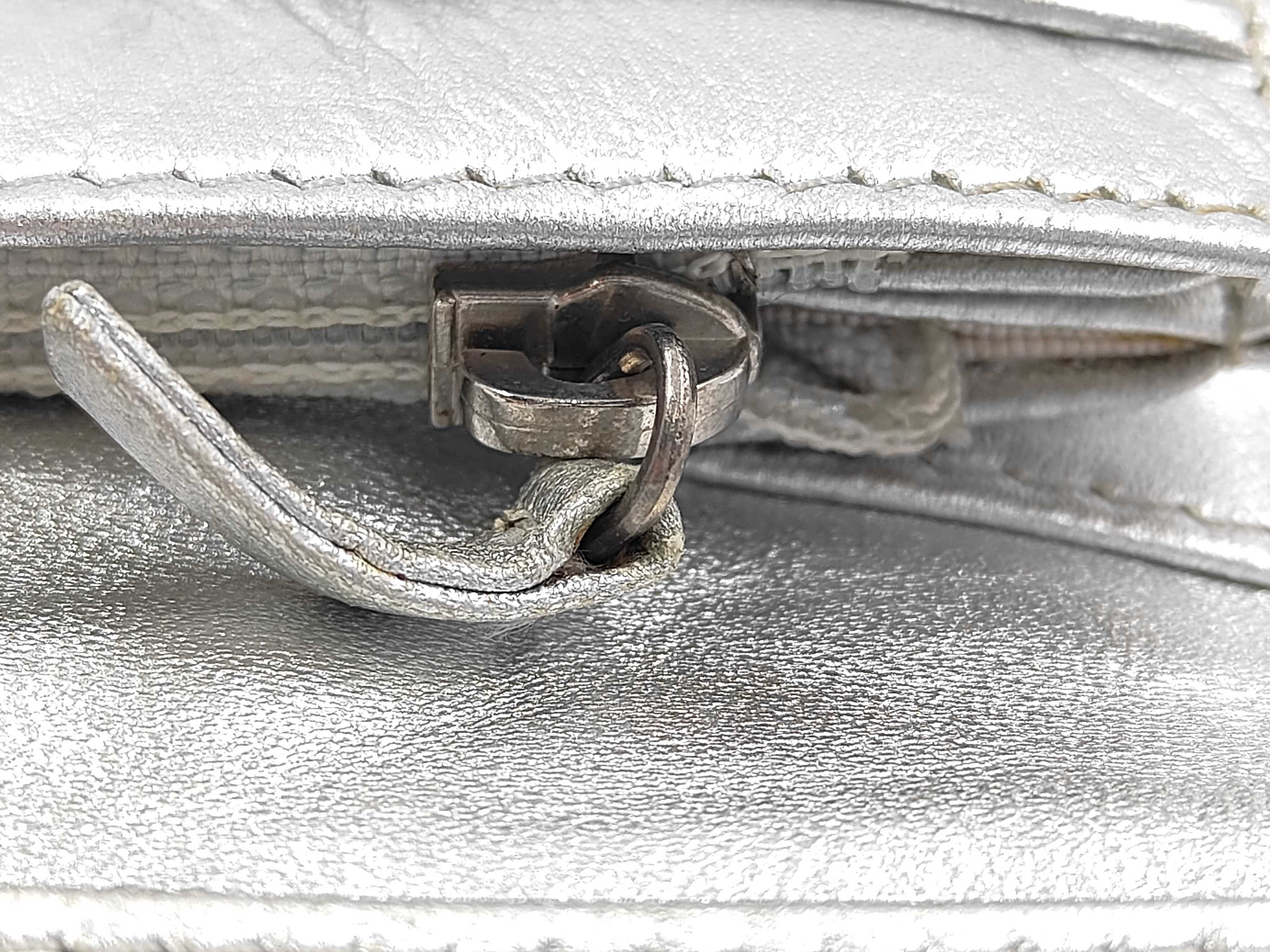 wallet — view 6
