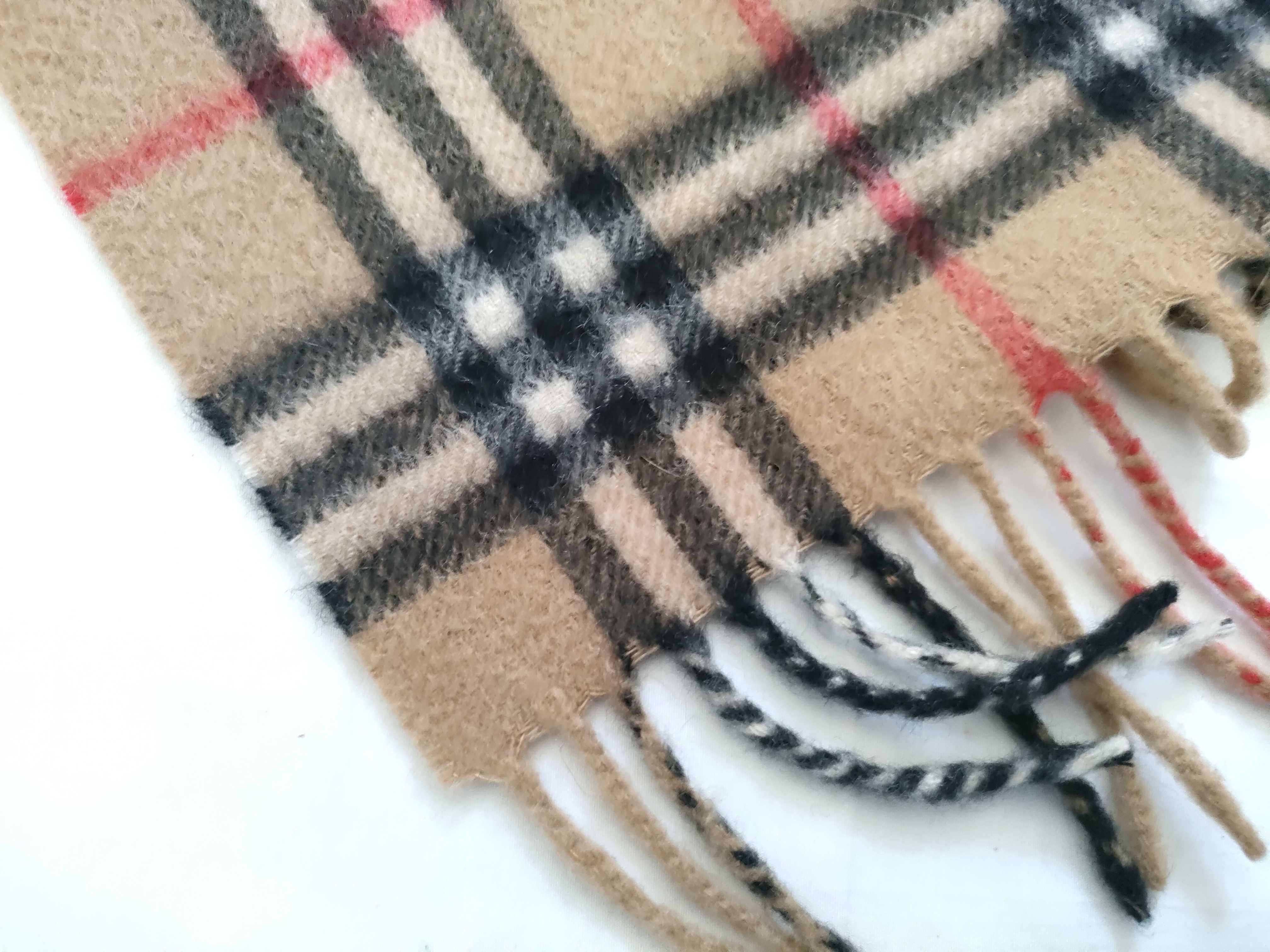 100% Cashmere Scarf, Nova Check Pattern, and other accessories. — view 3