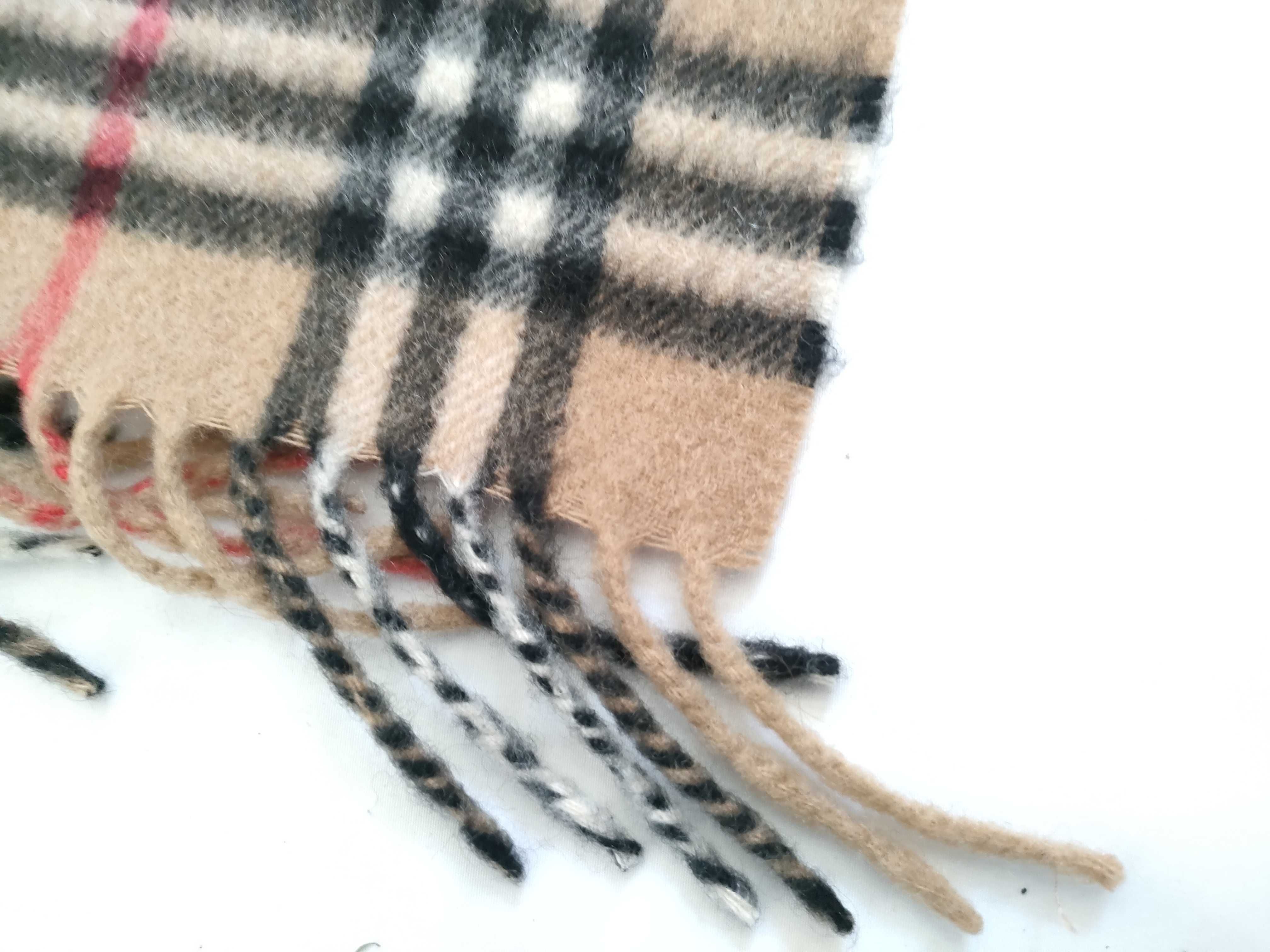 100% Cashmere Scarf, Nova Check Pattern, and other accessories. — view 4