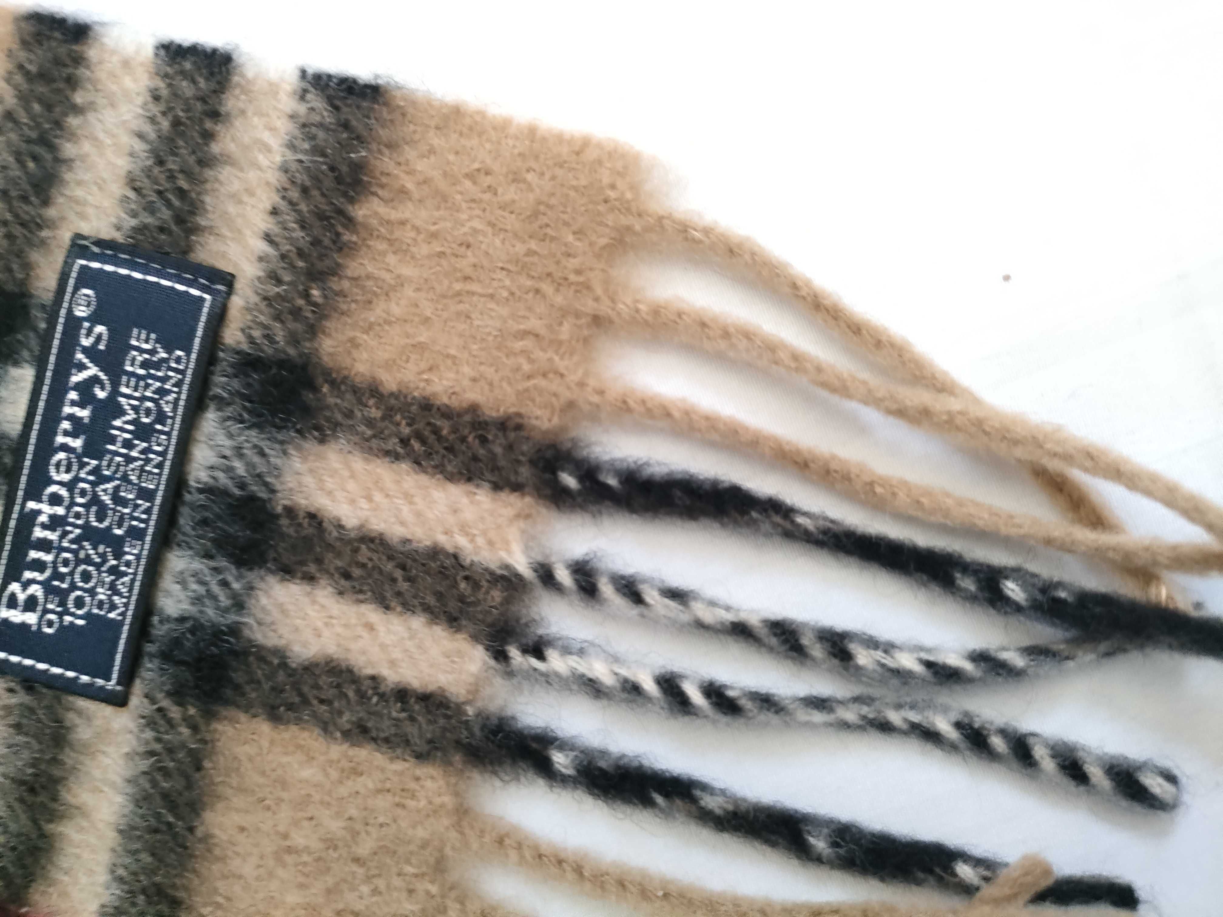 100% Cashmere Scarf, Nova Check Pattern, and other accessories. — view 7