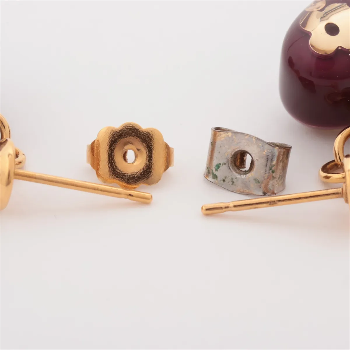 M66210 Boucle d'Oreilles Coeur Inclusion GA0190 Earrings (Pair) GP x Resin Gold x Red — view 4