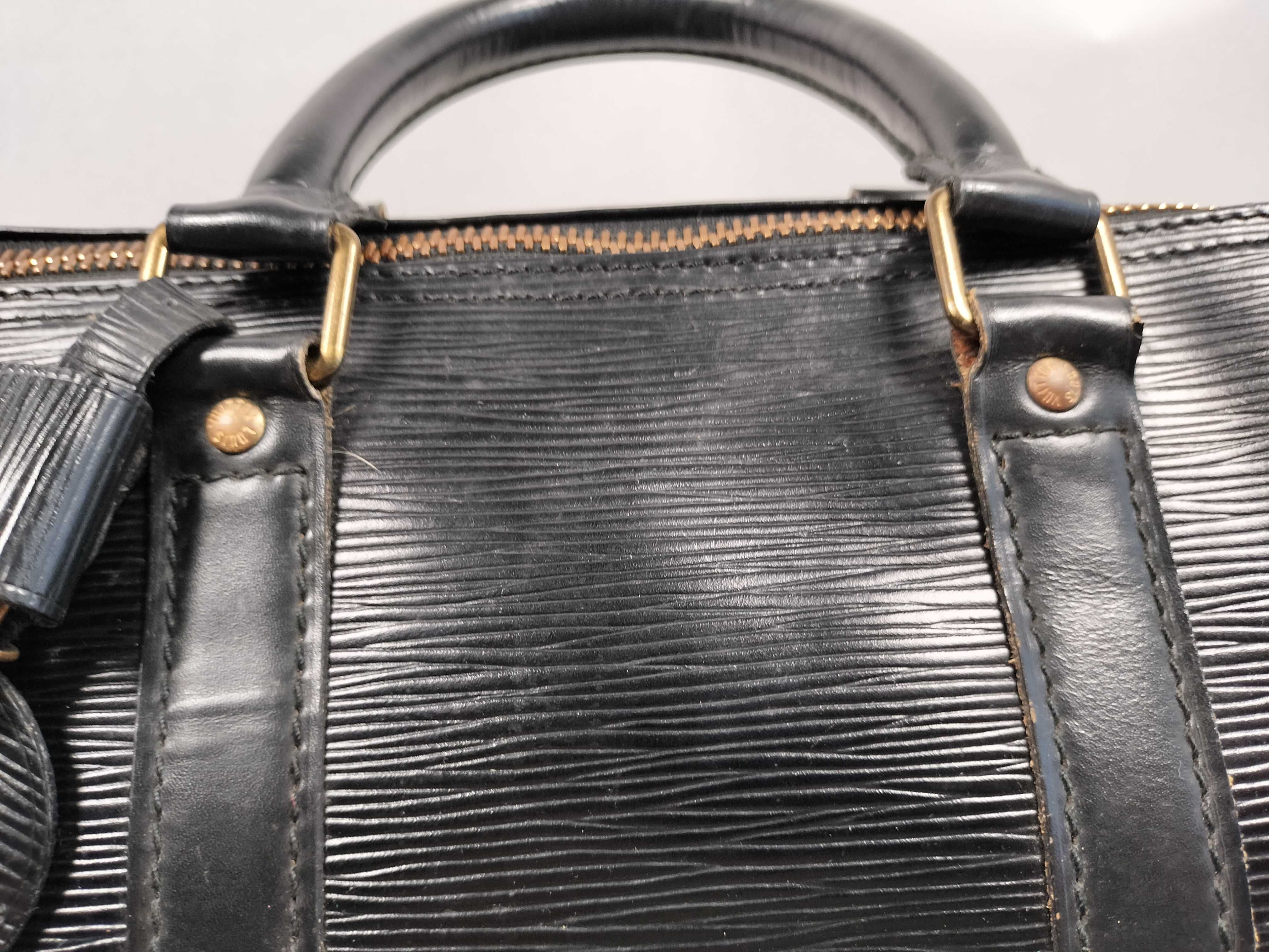 Epi Bag, Louis Vuitton Epi Keepall 45, Epi Noir Boston Bag, Keyless Boston Bag — view 11