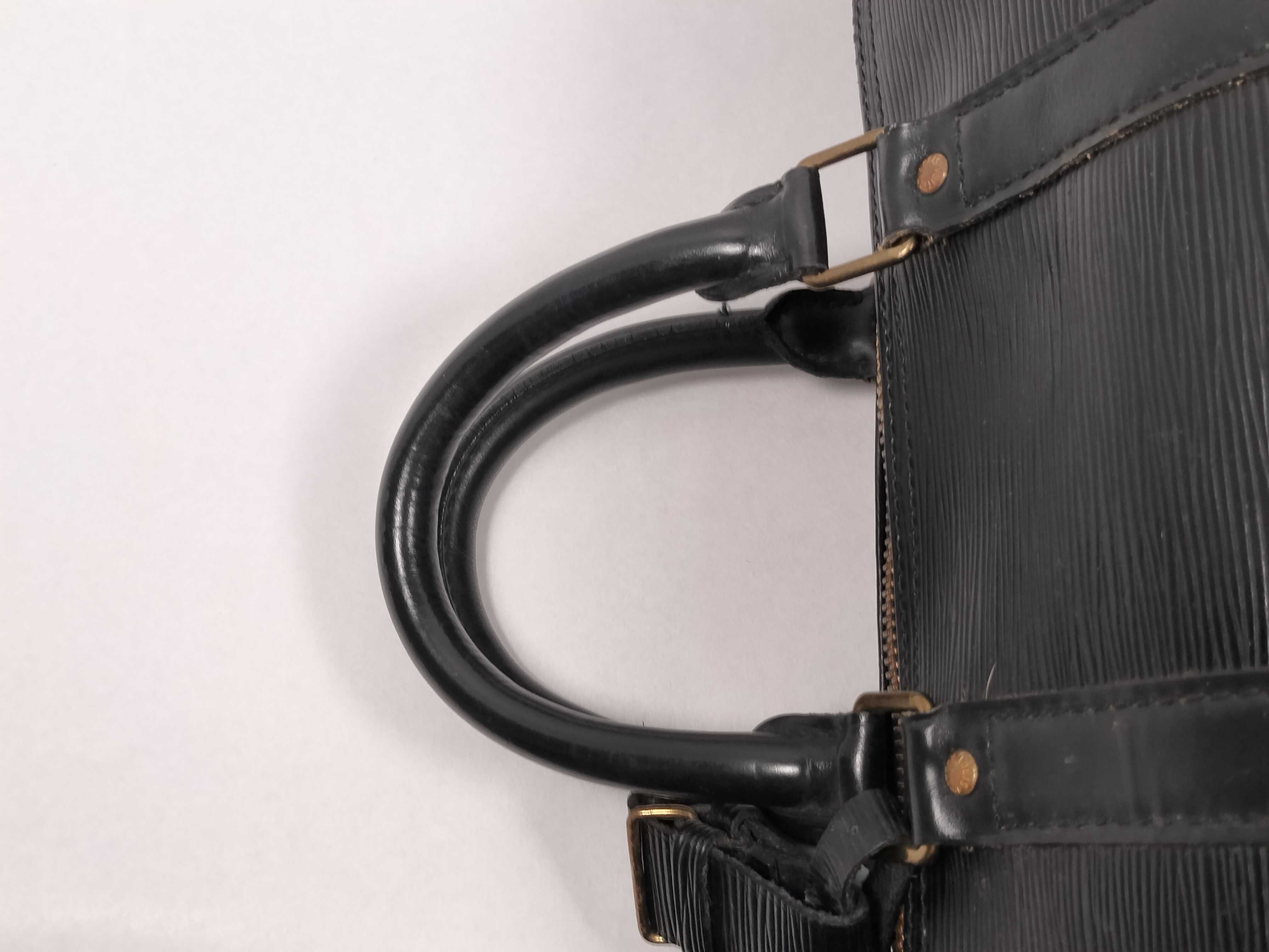 Epi Bag, Louis Vuitton Epi Keepall 45, Epi Noir Boston Bag, Keyless Boston Bag — view 3