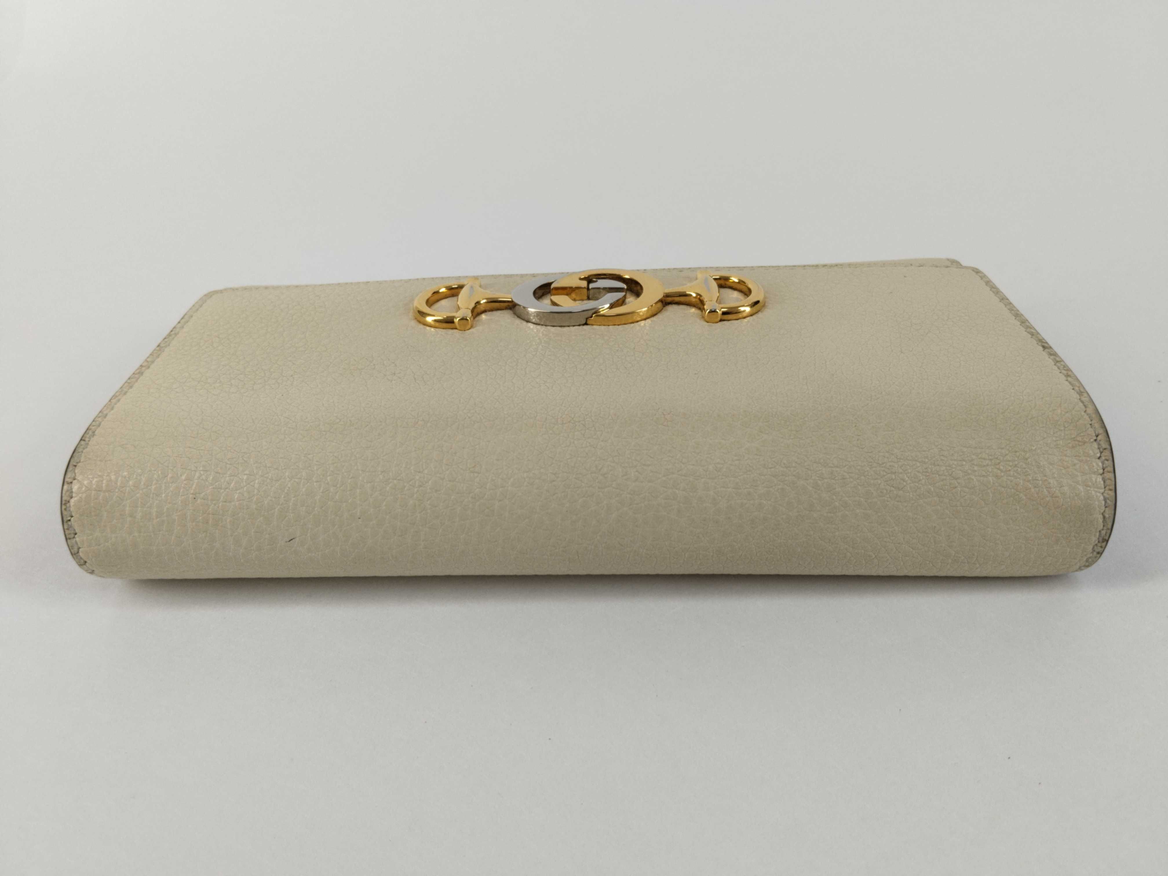 wallet — view 5