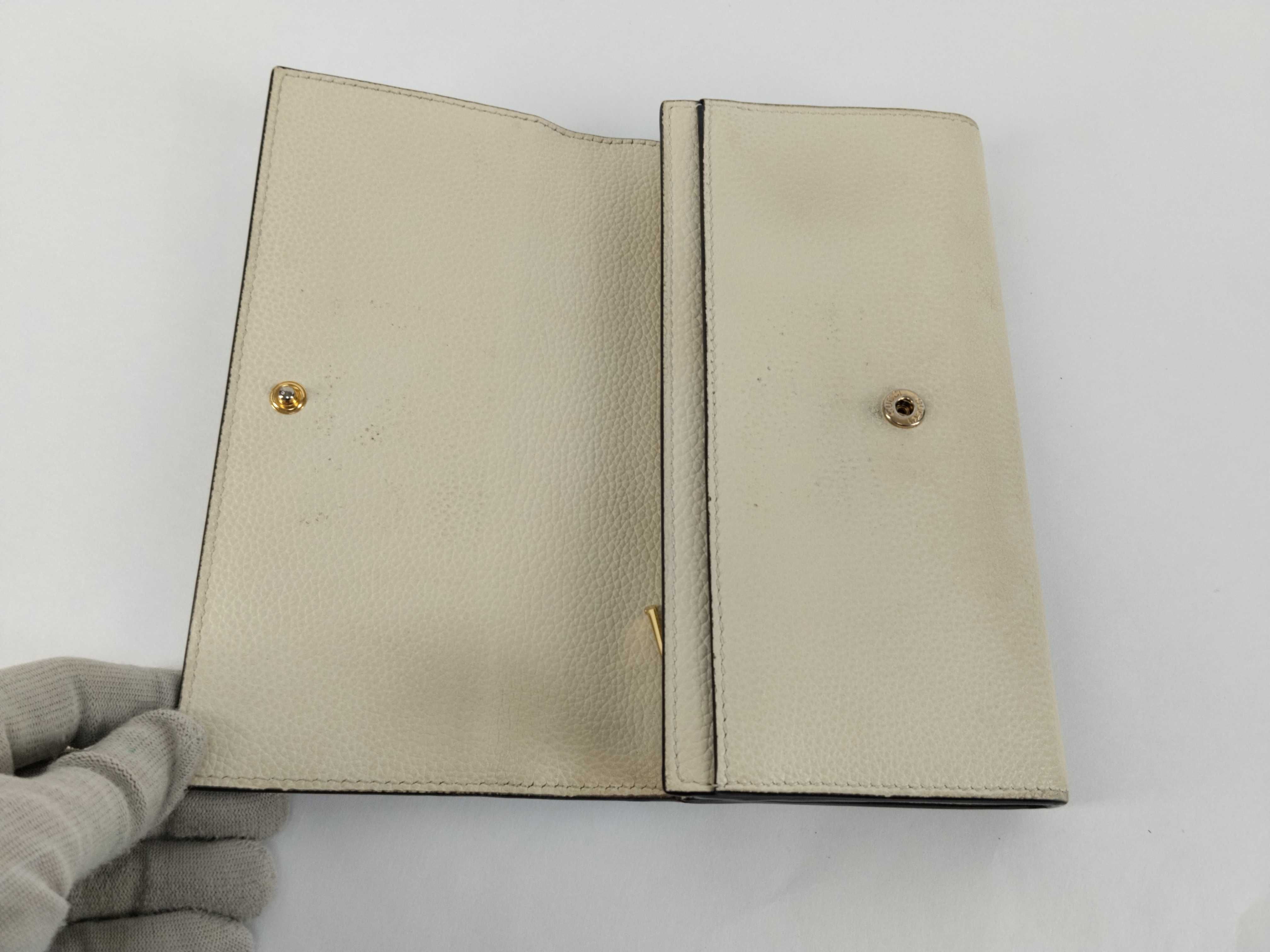 wallet — view 9
